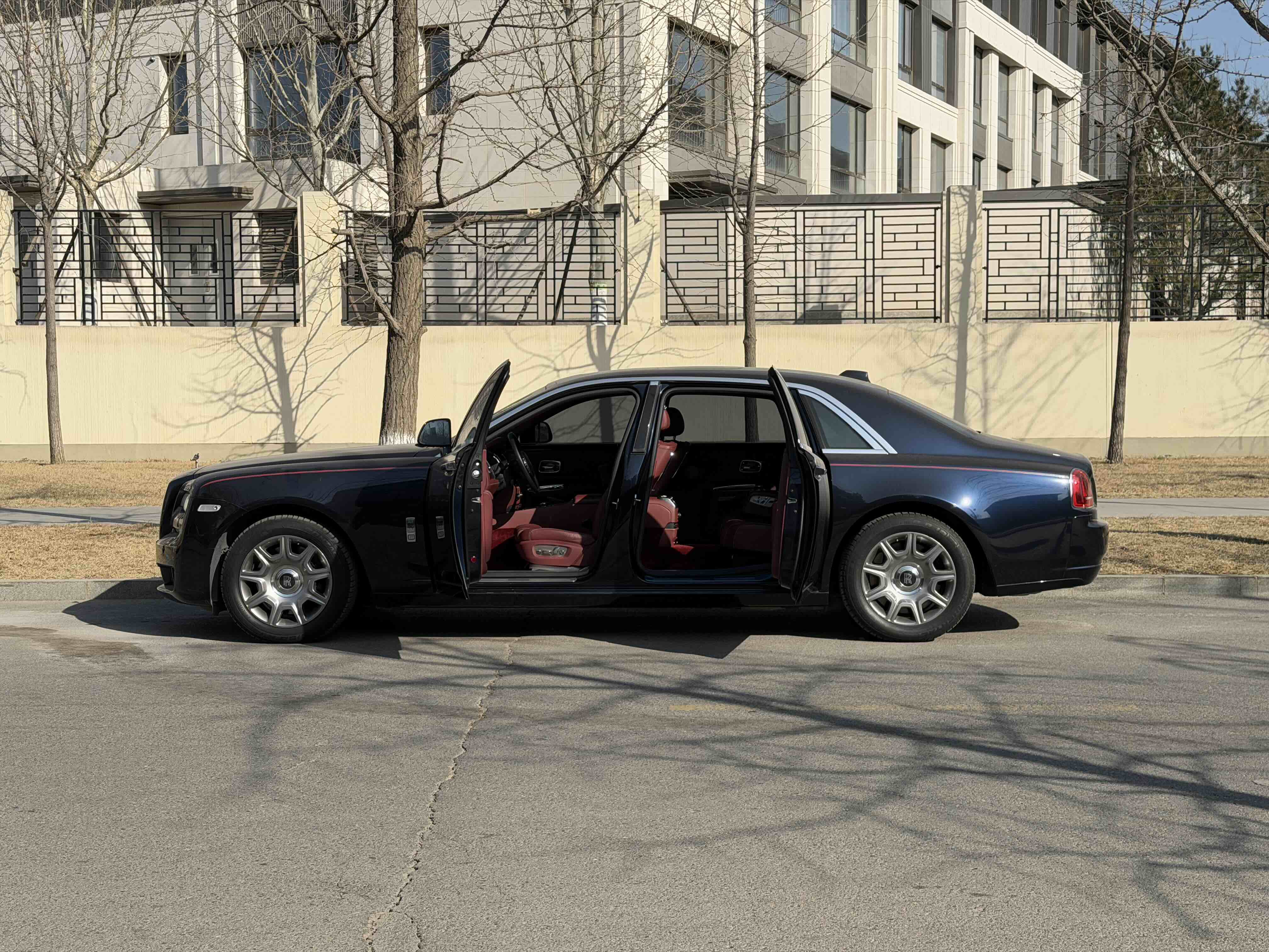 劳斯莱斯 古思特 2017 汽车图片 #6