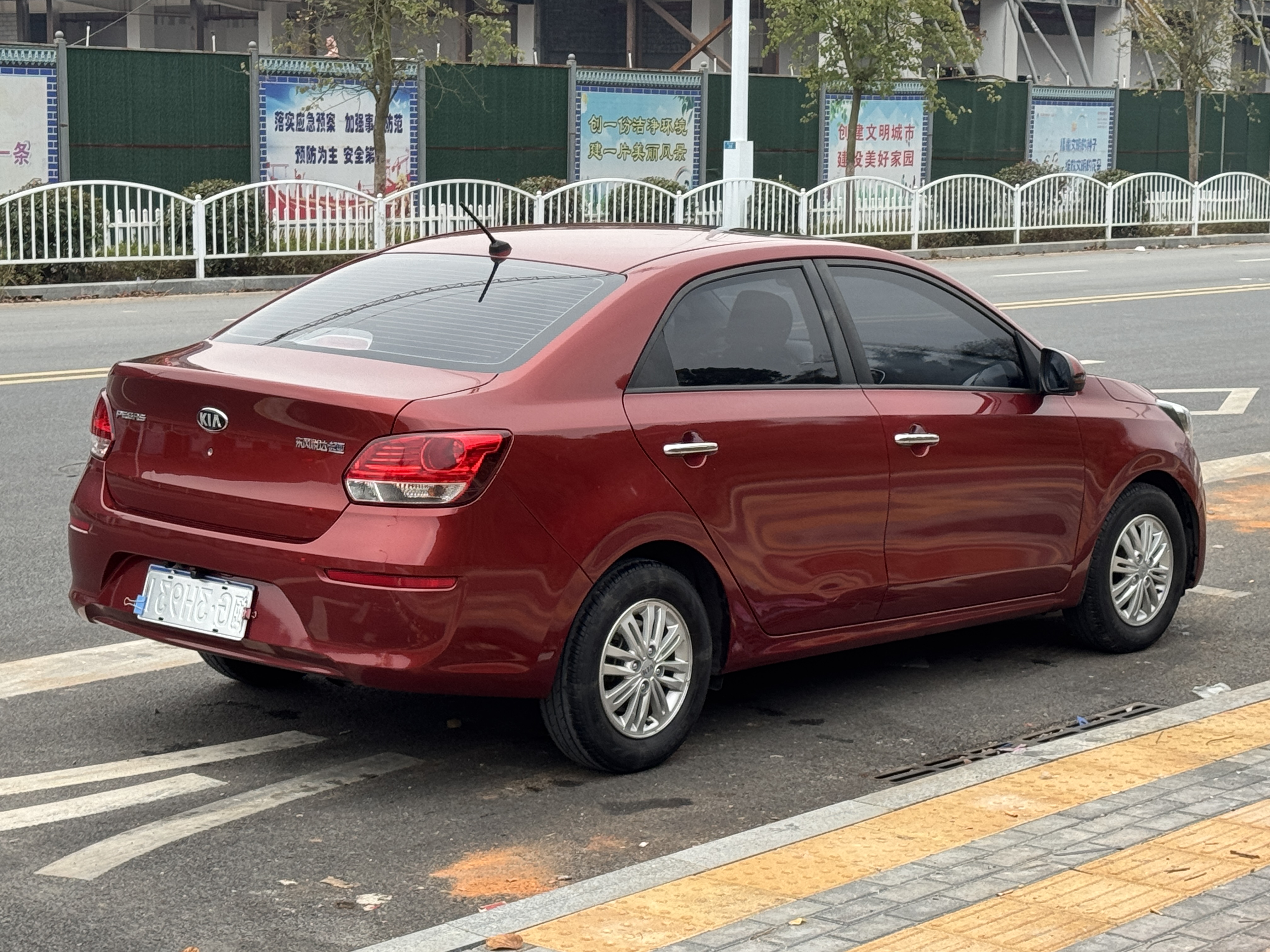 起亚 焕驰 2018 汽车图片 #6