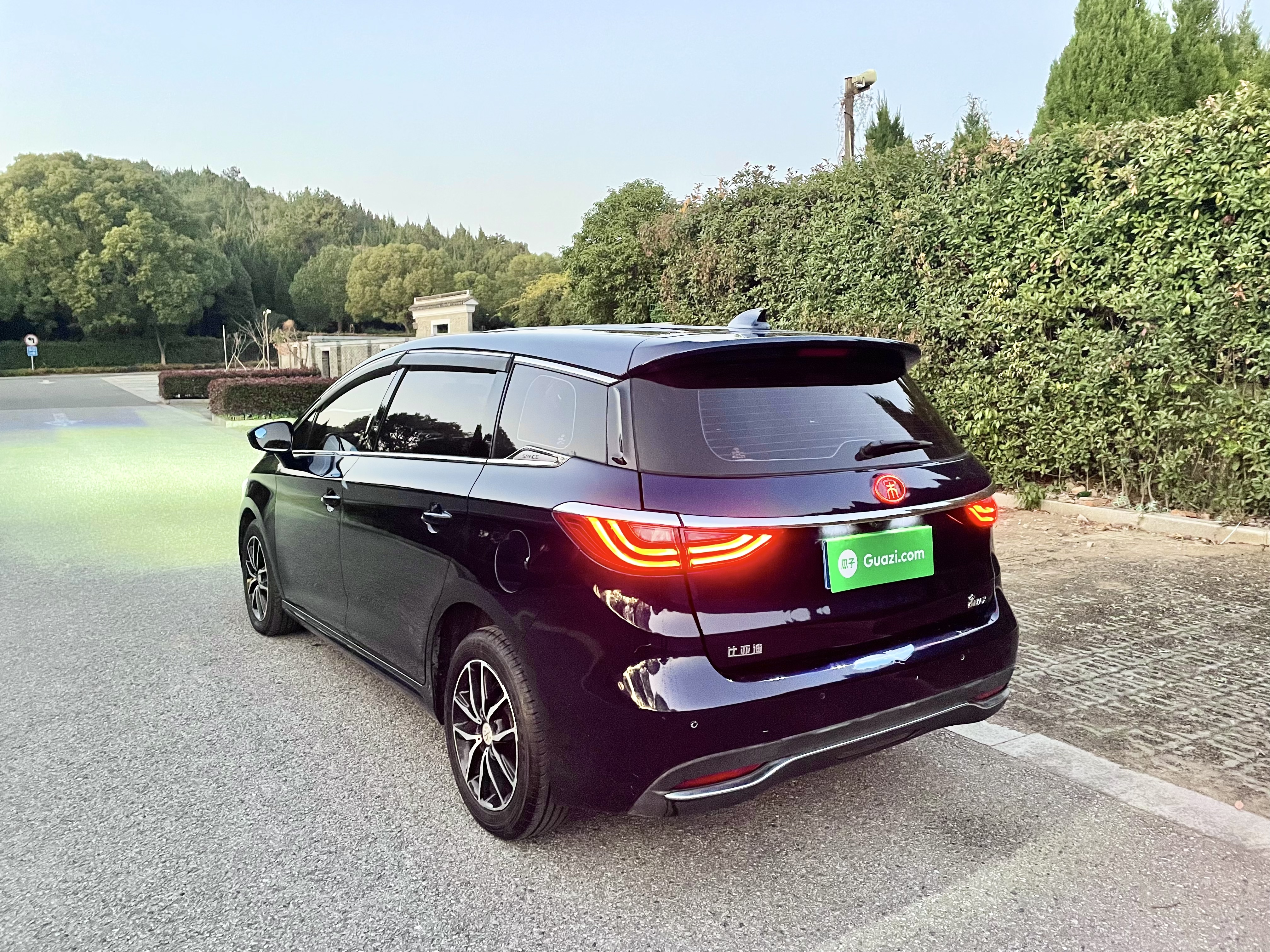 BYD Song MAX 2018 car image #6