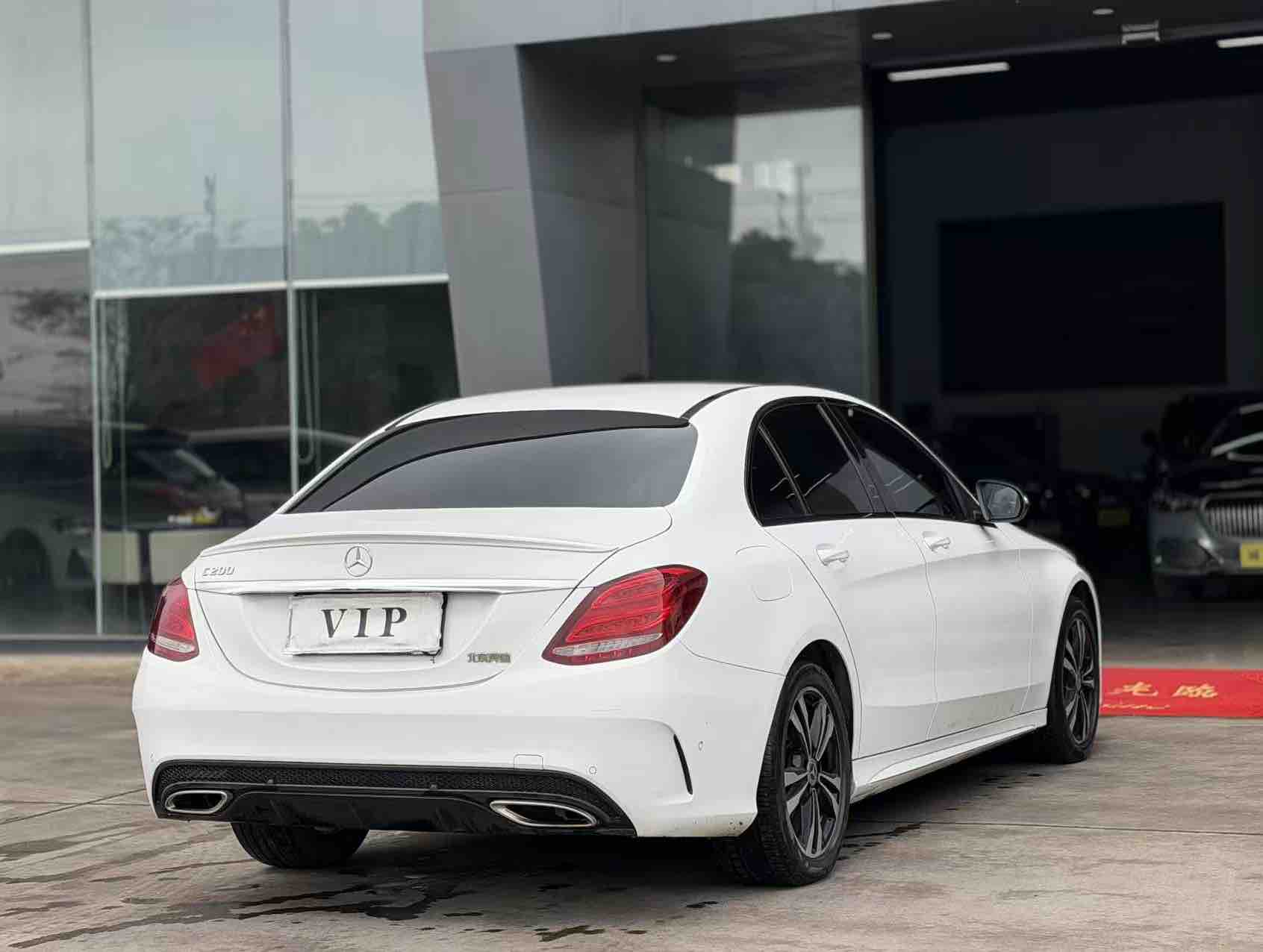 Mercedes-Benz C Class 2018 car image #6