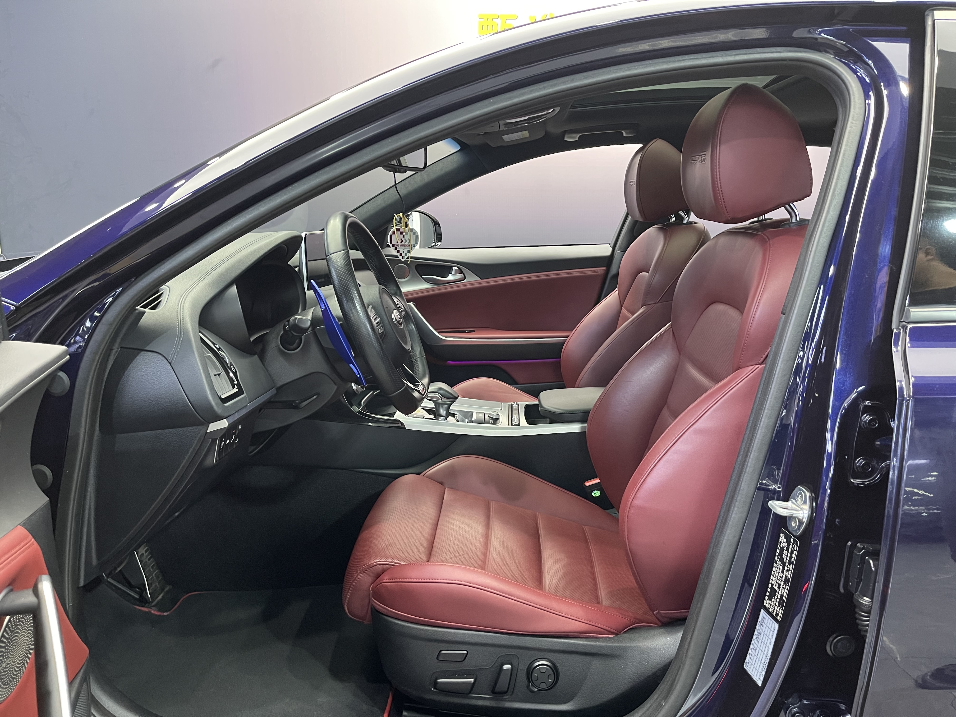 Kia Stinger 2018 изображение автомобиля #6