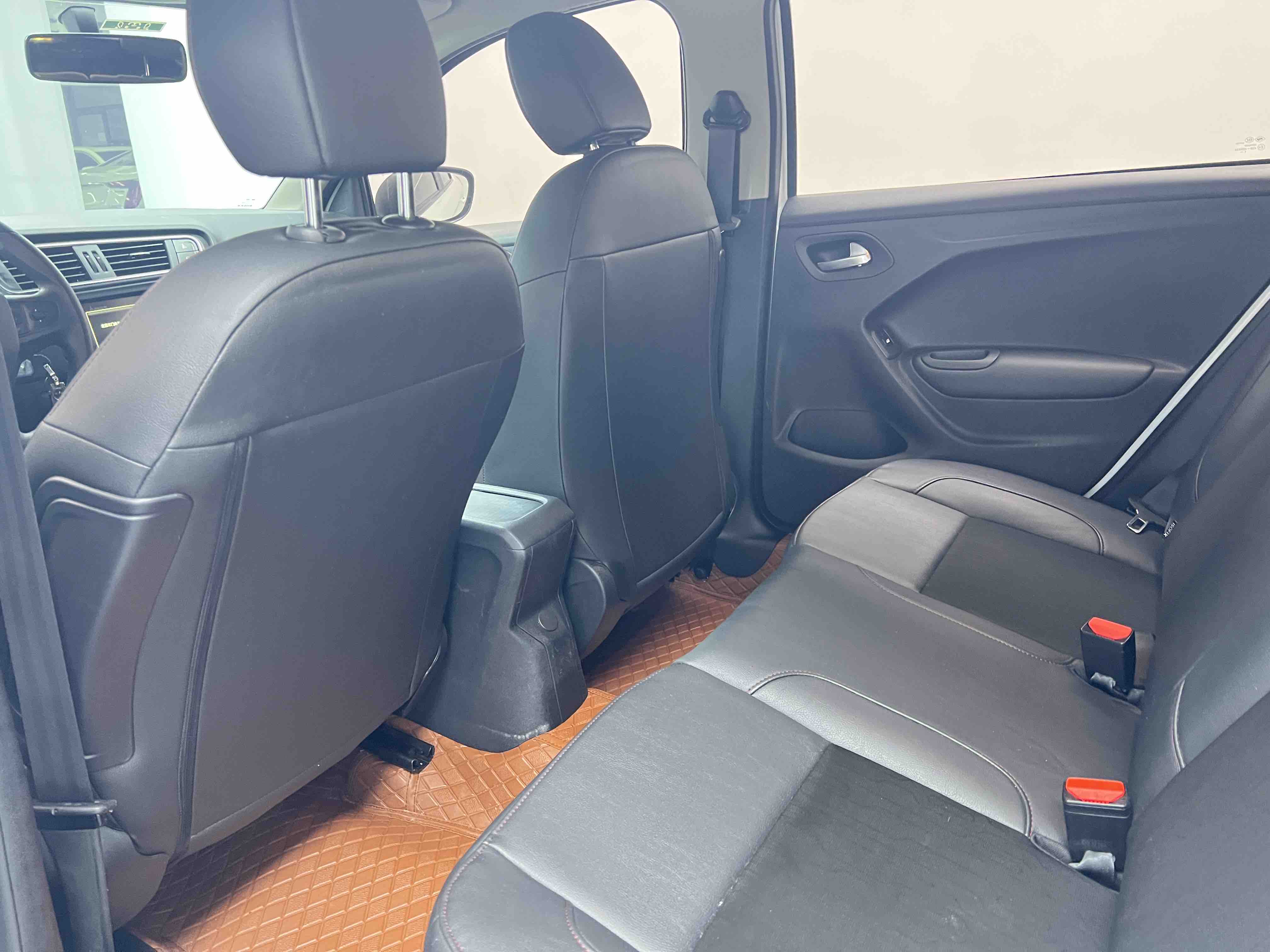 Citroen C3-XR 2017 #6 Citroen C3-XR 2017 car image #6