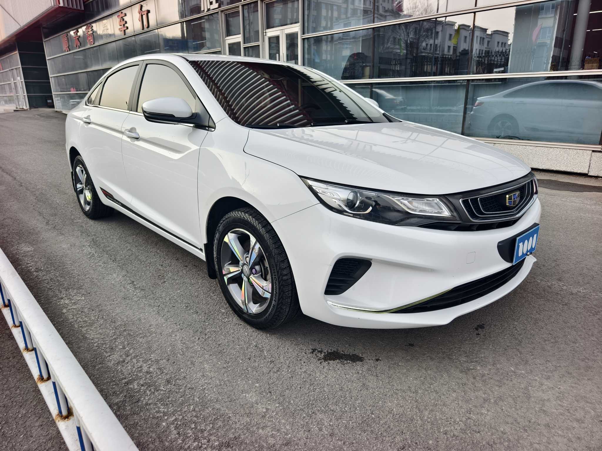 Emgrand GL 2019 car image #6