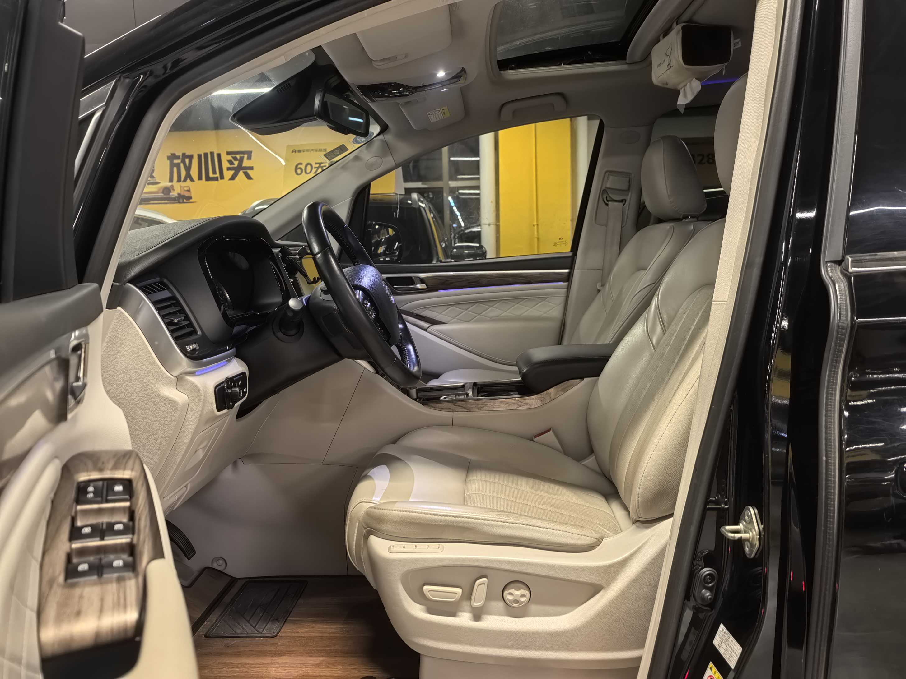 GAC Trumpchi M8 2019 car image #6