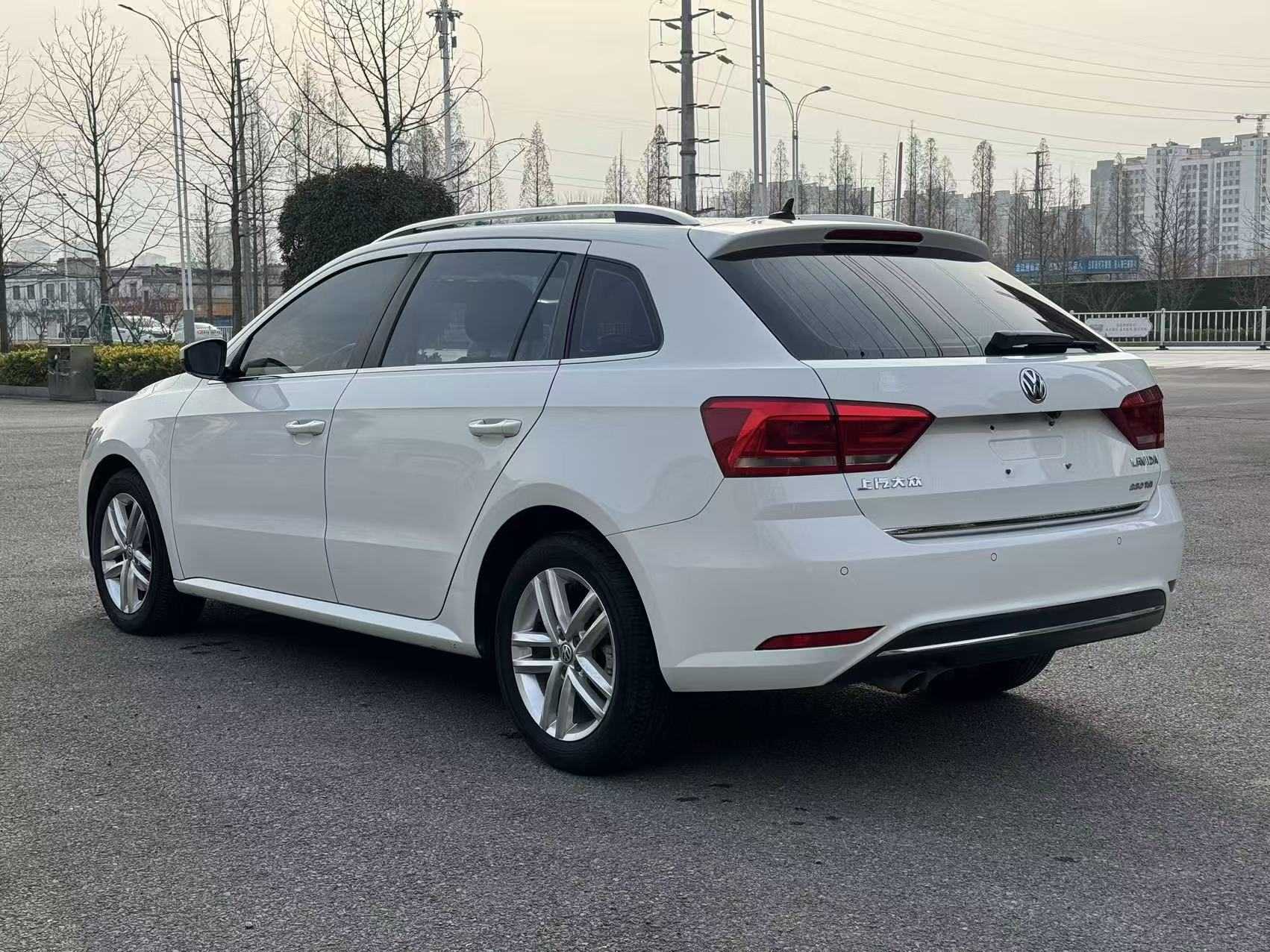 Volkswagen Gran Lavida 2017 صورة سيارة #6