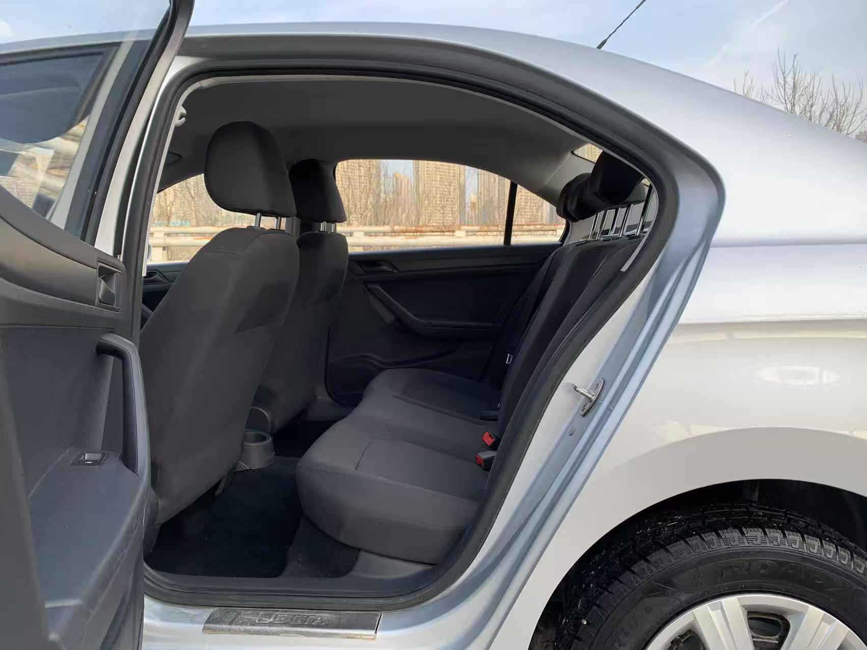 Volkswagen Jetta 2016 immagine di auto #6