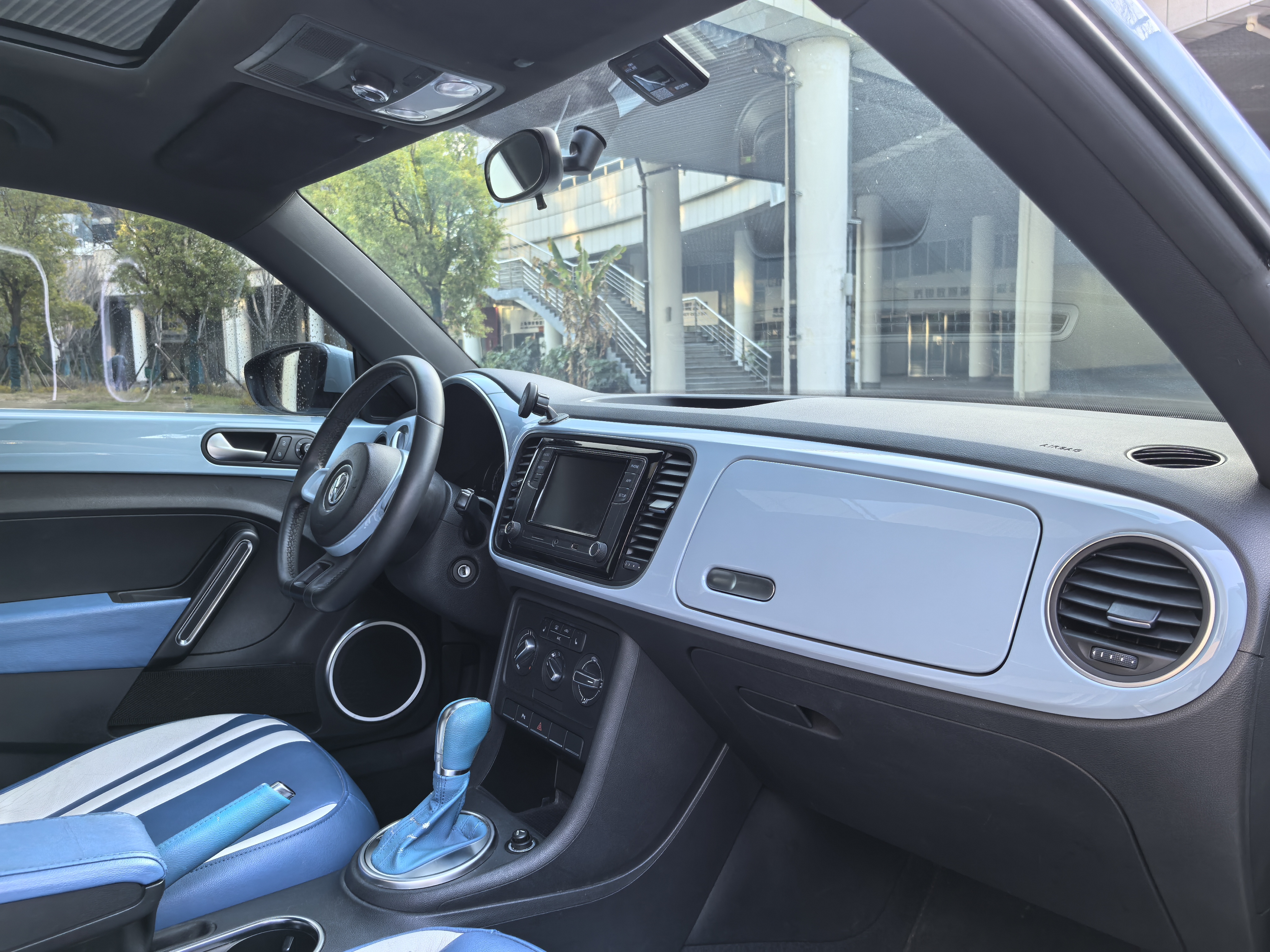 Volkswagen 2015 car image #6