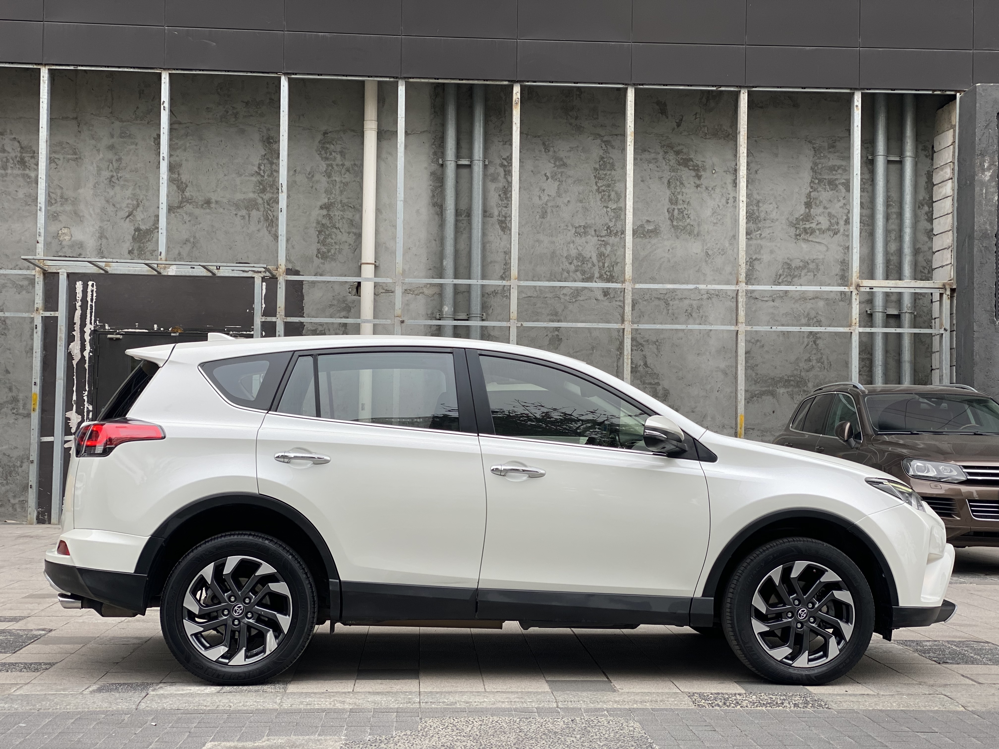 Toyota RAV4 2017 #6 Toyota RAV4 2017 car image #6