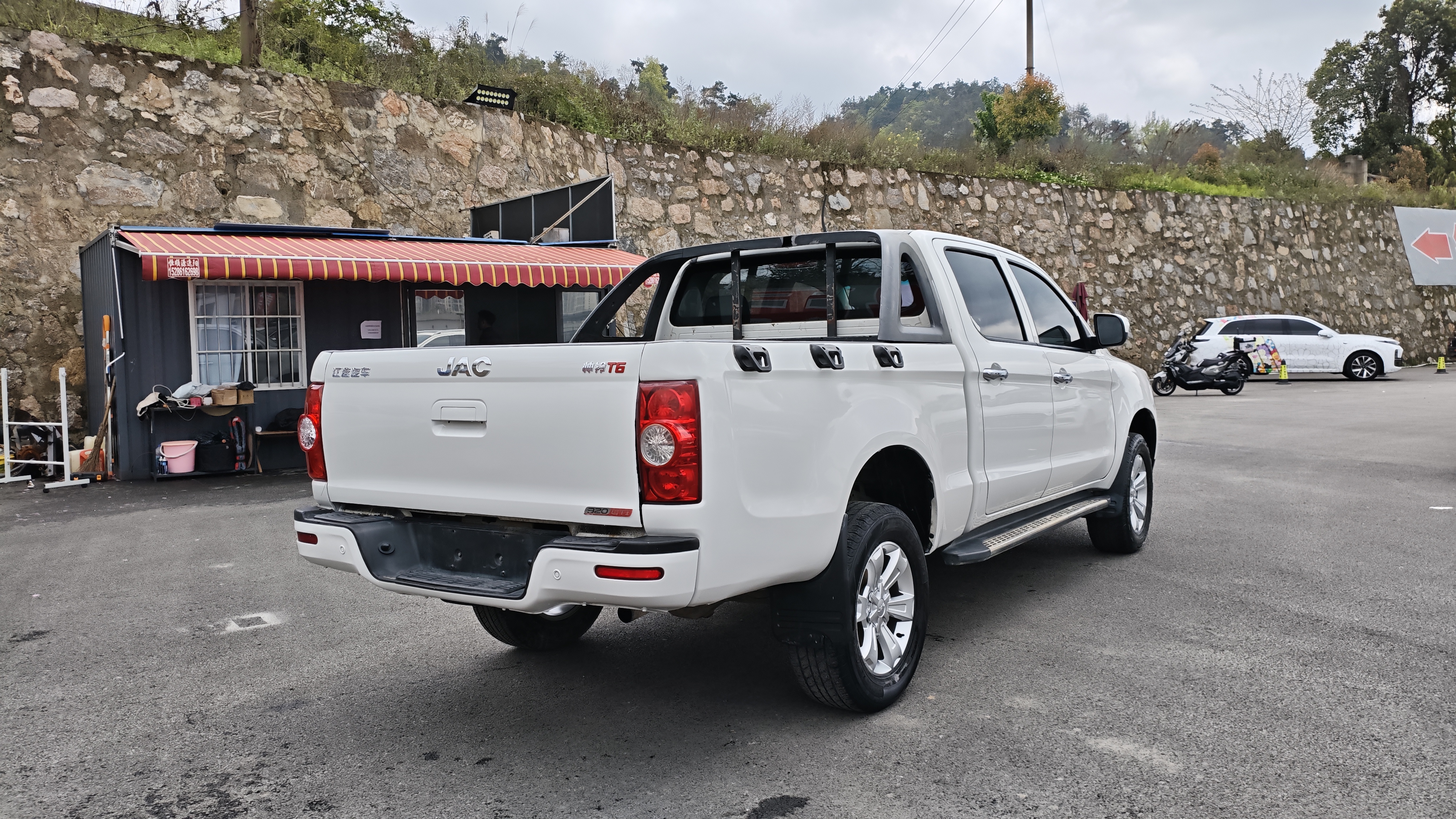 JAC 2019 car image #6