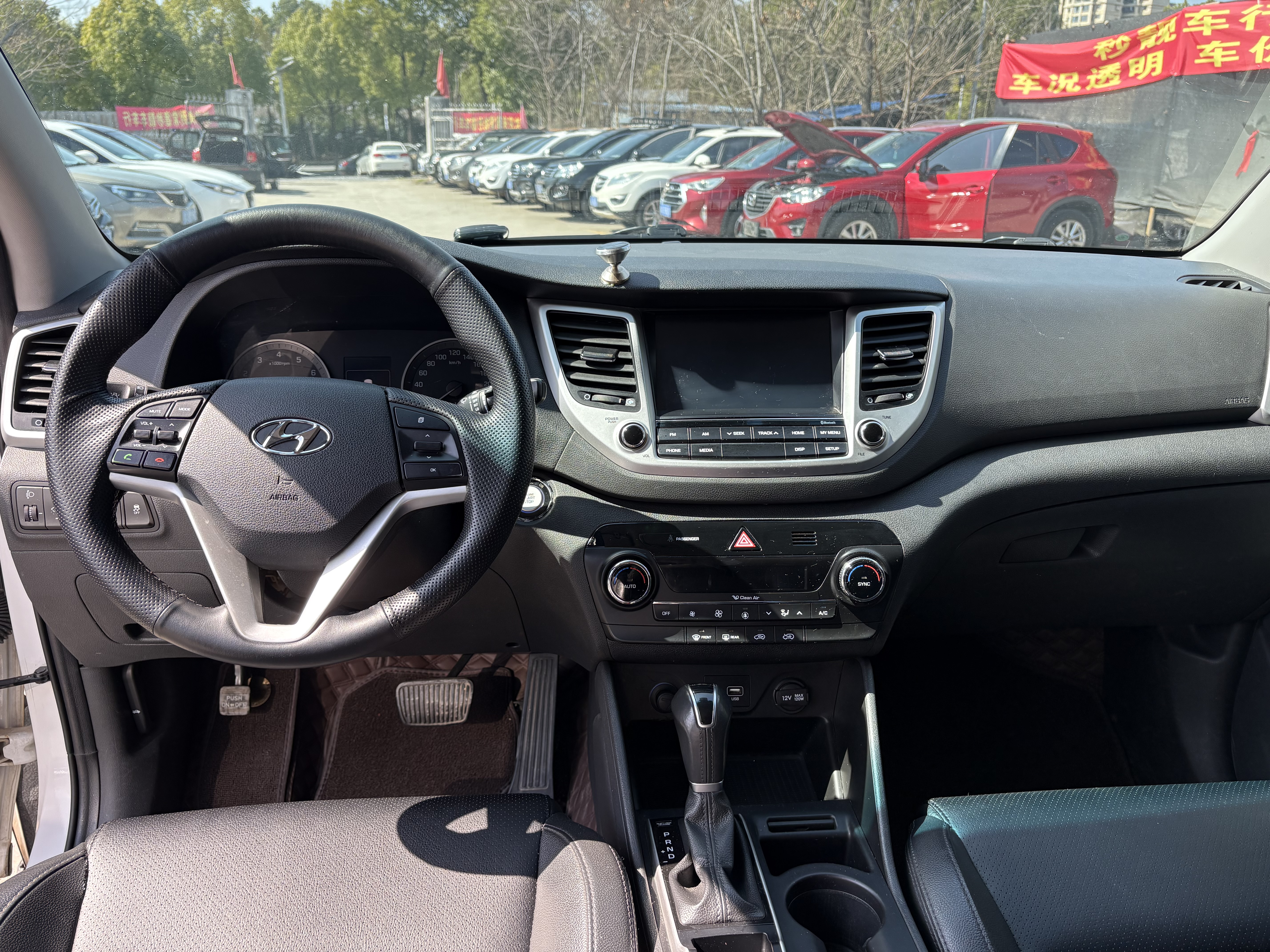 Hyundai Tucson 2018 car image #6