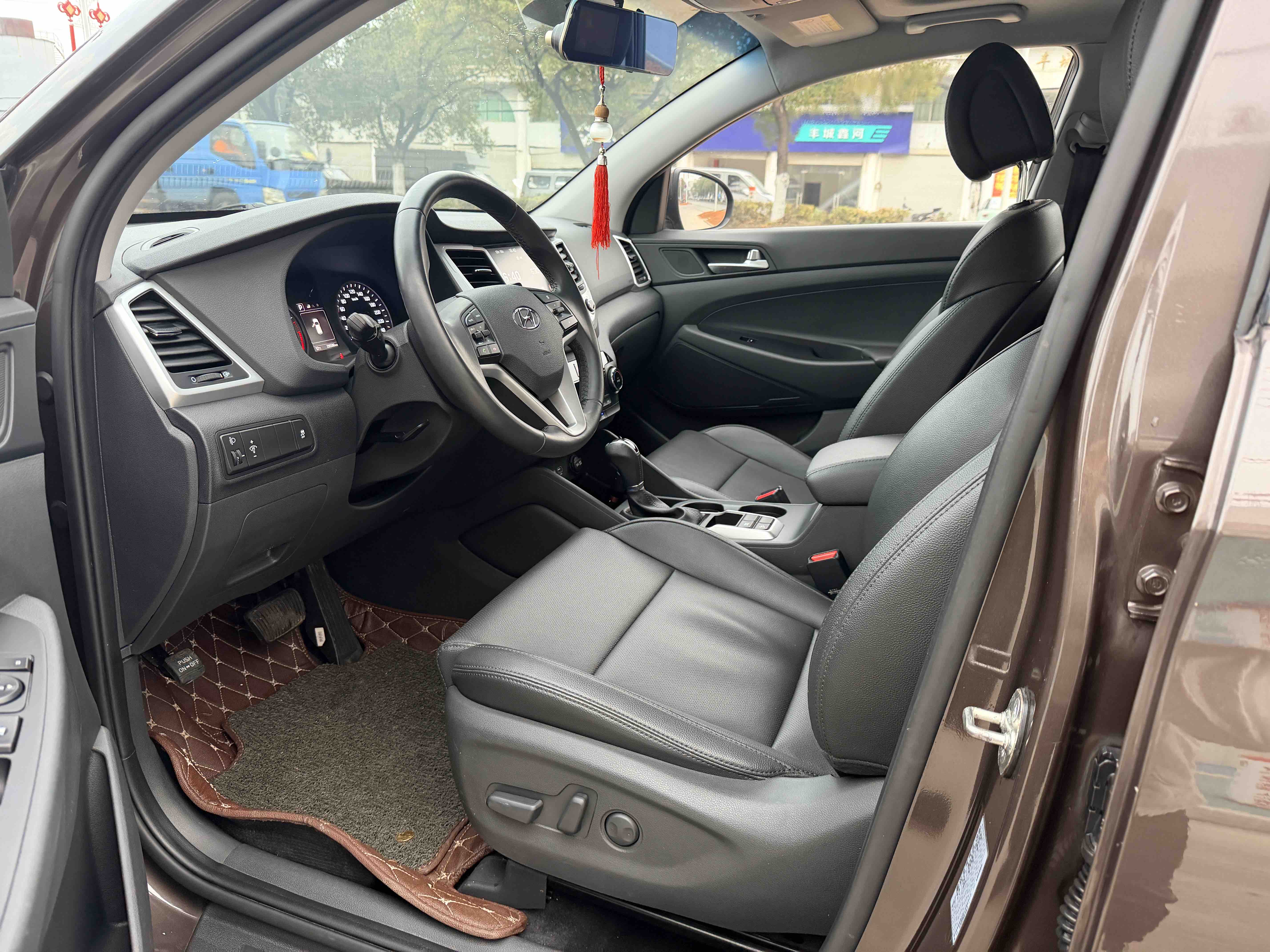 Hyundai Tucson 2018 car image #6