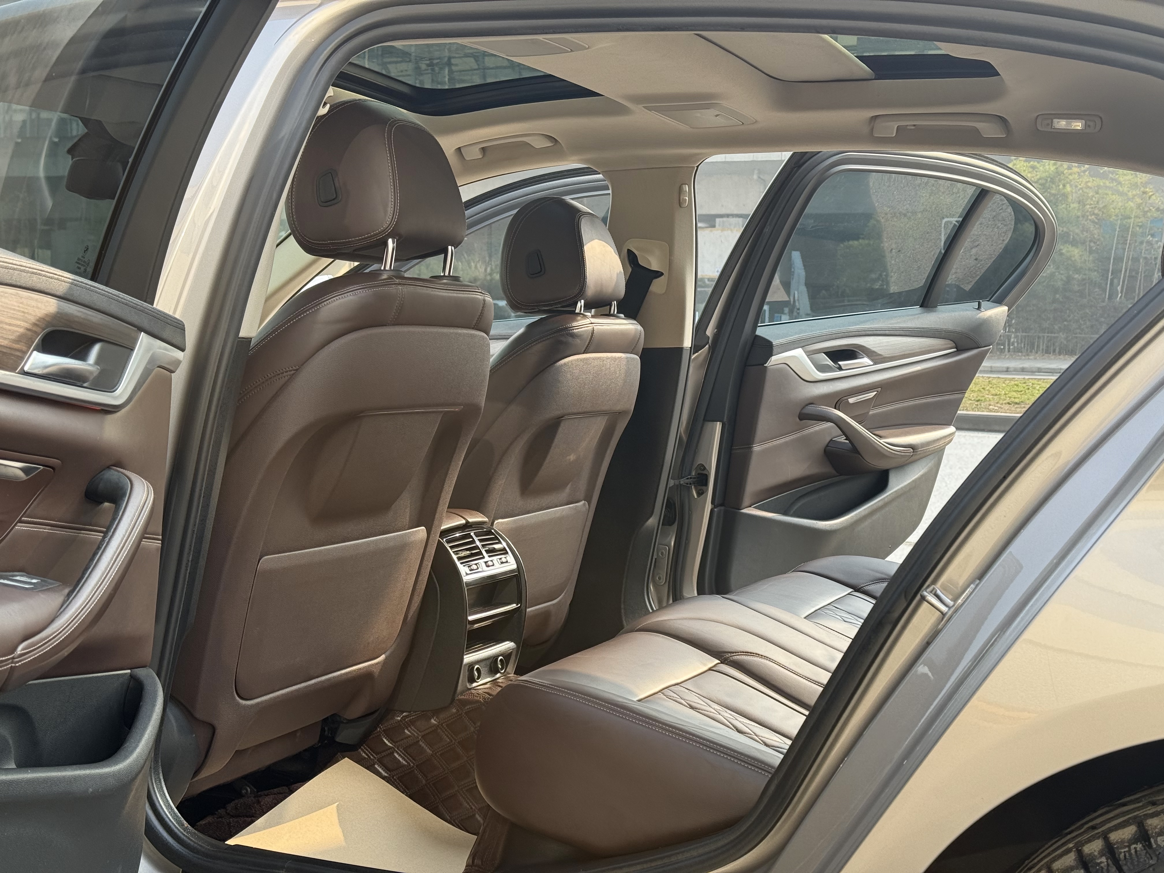 BMW 5 Series 2018 #6 BMW 5 Series 2018 car image #6