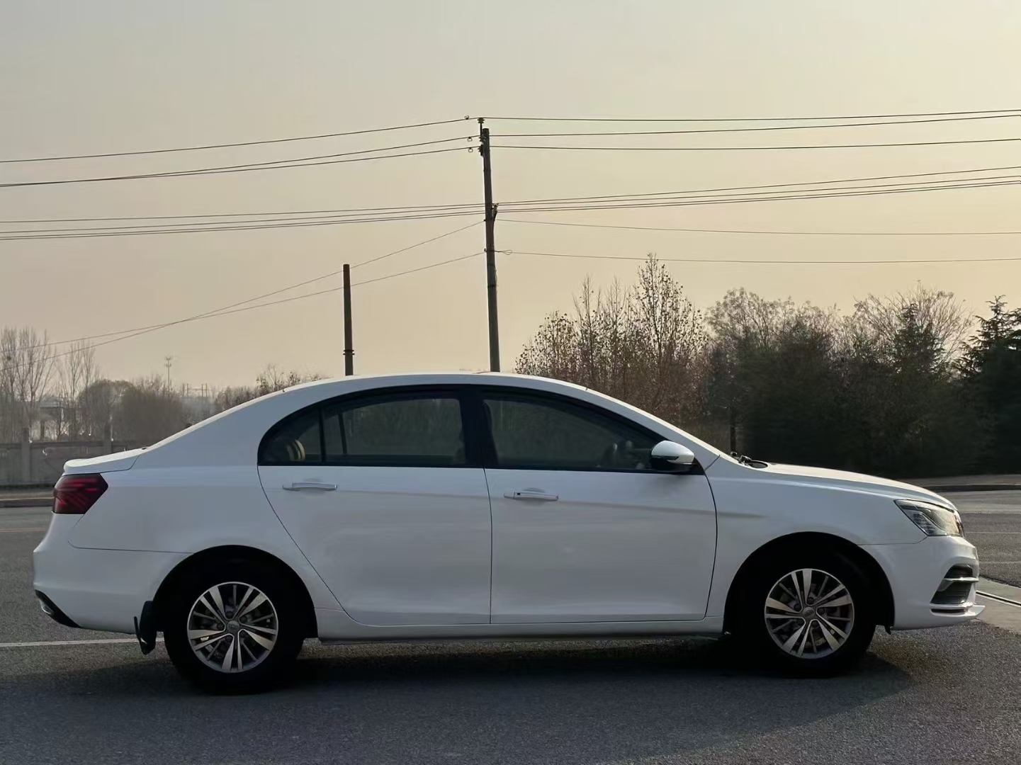 Emgrand 2019 #6 Emgrand 2019 car image #6