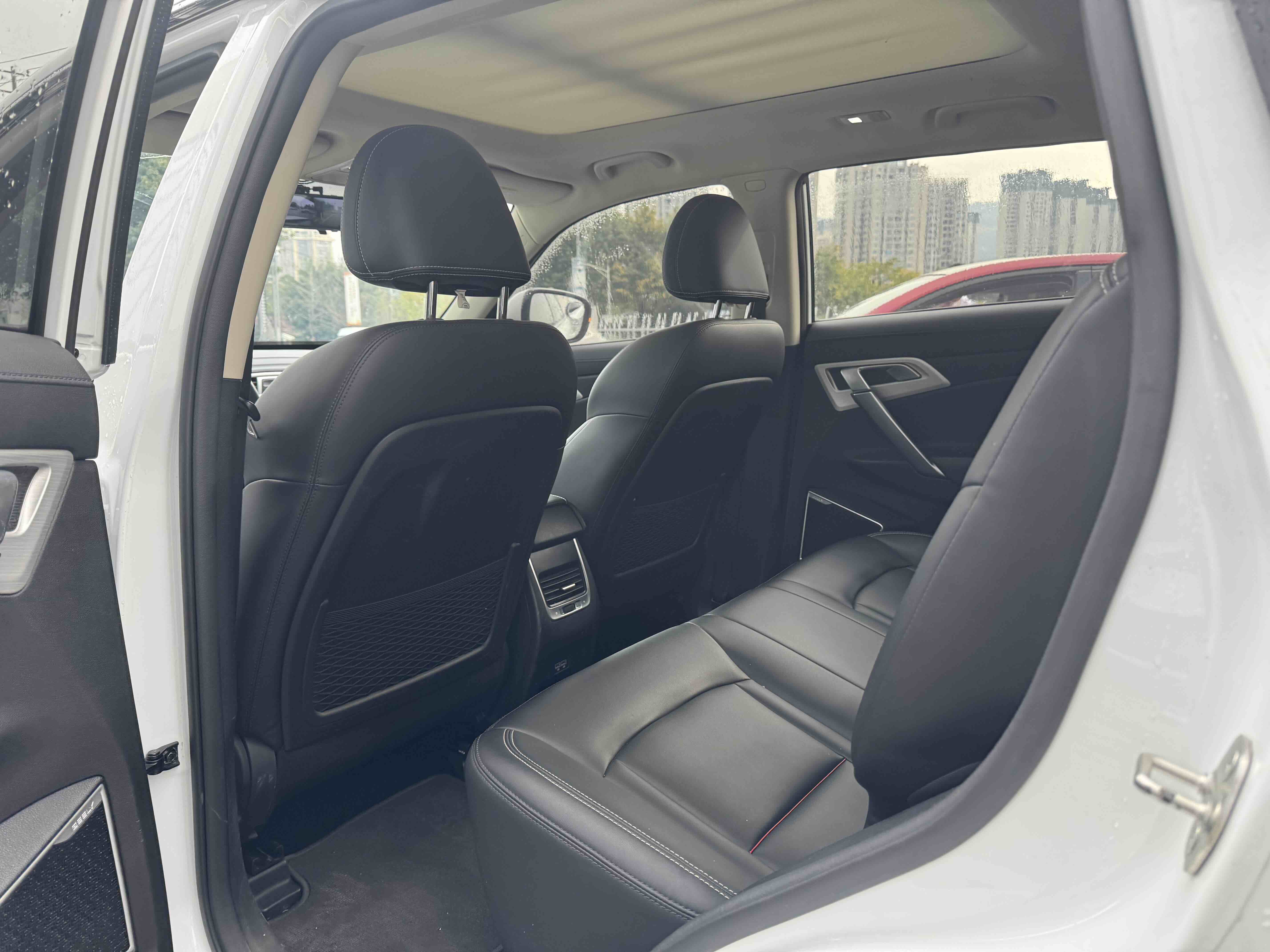 GEELY Boyue 2019 immagine di auto #6