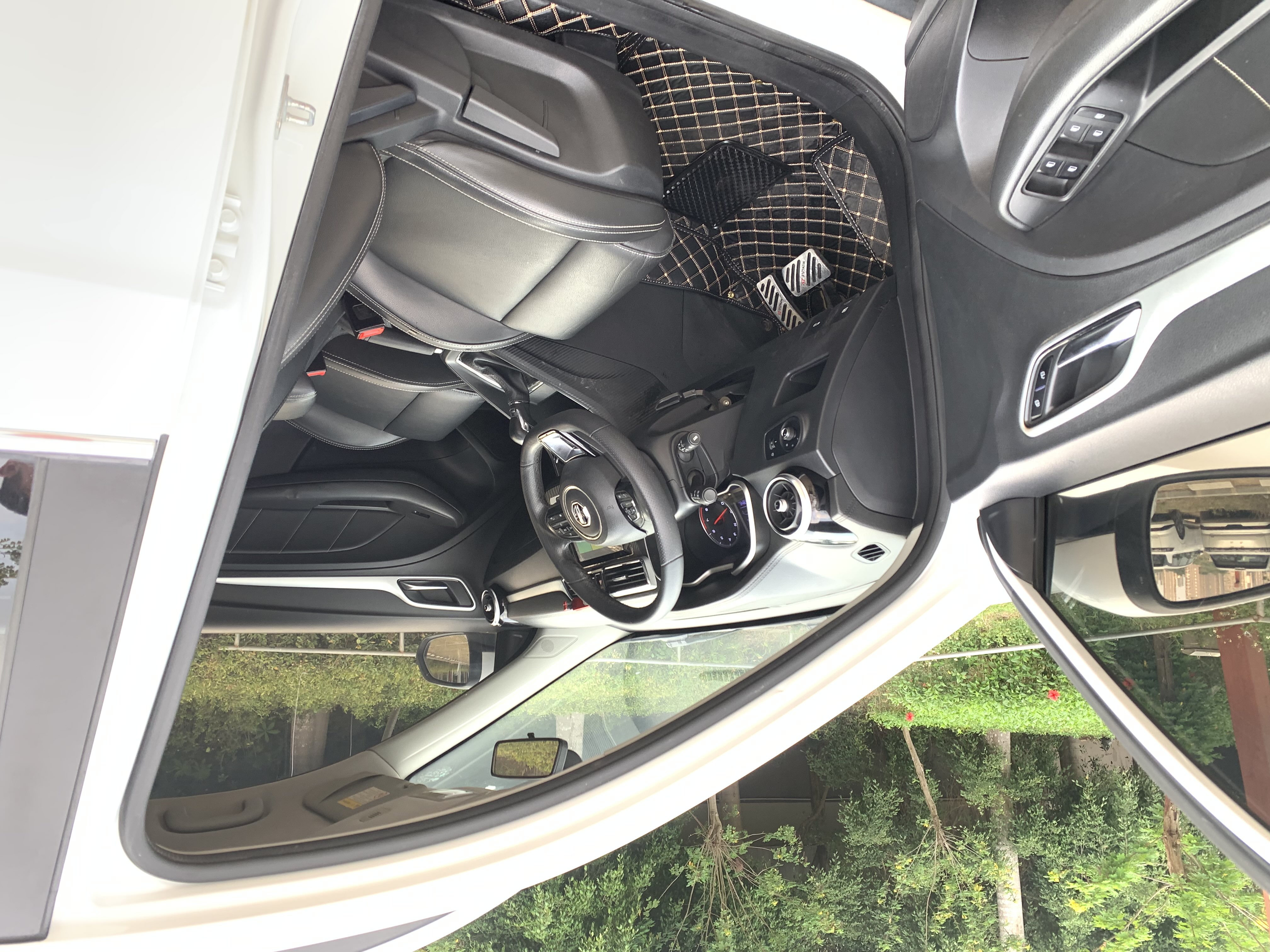 MG ZS 2018 imagen de coche #6