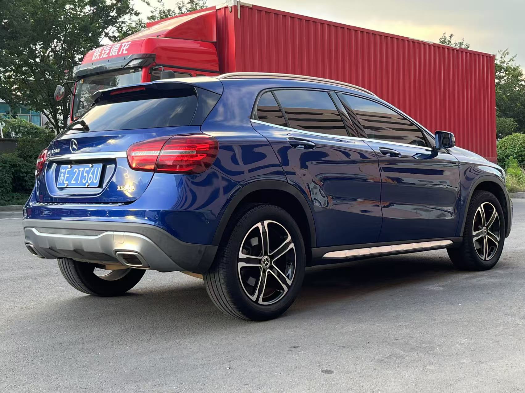 Mercedes-Benz GLA Class 2018 car image #6