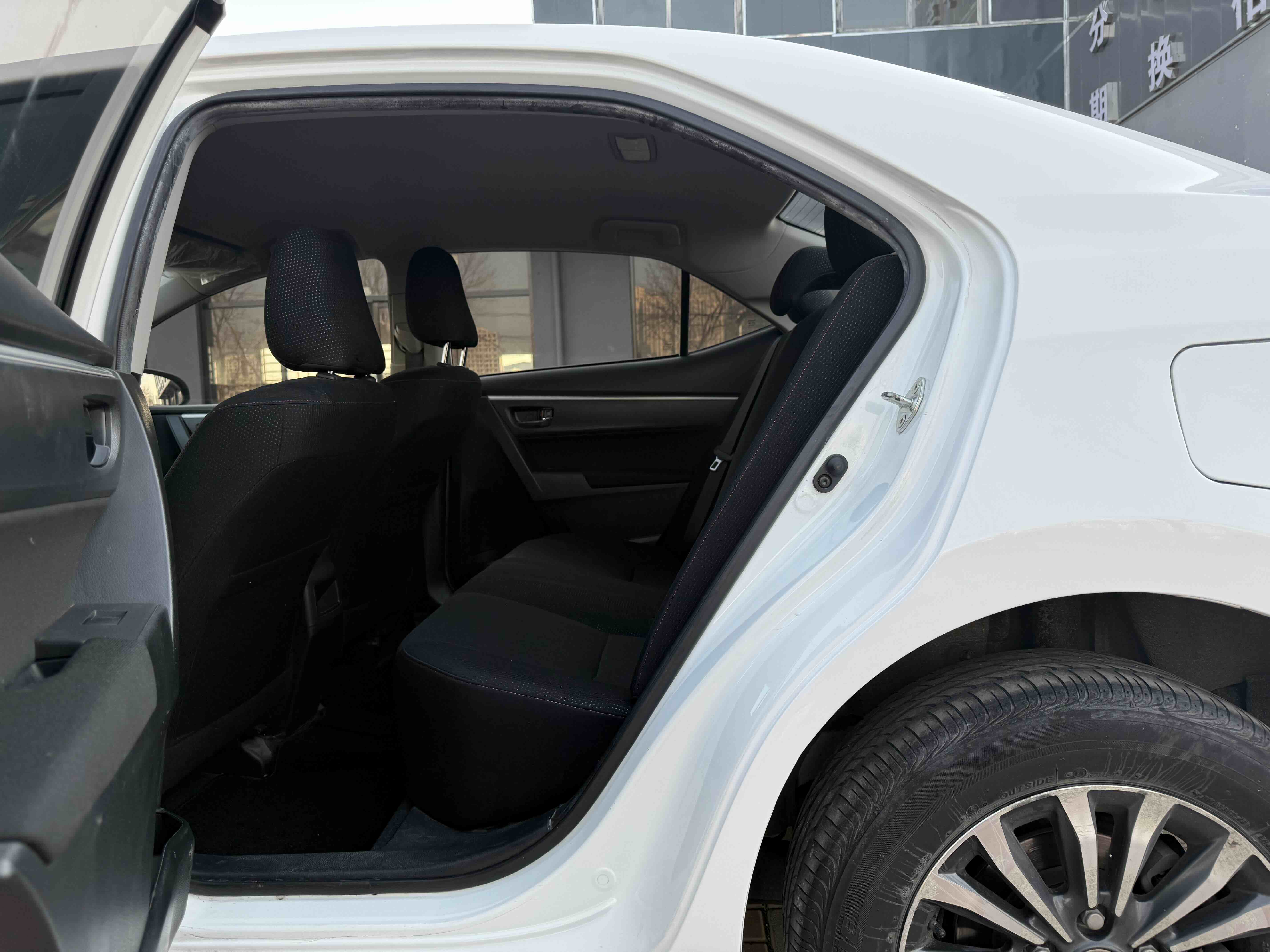 Toyota Corolla 2019 car image #6