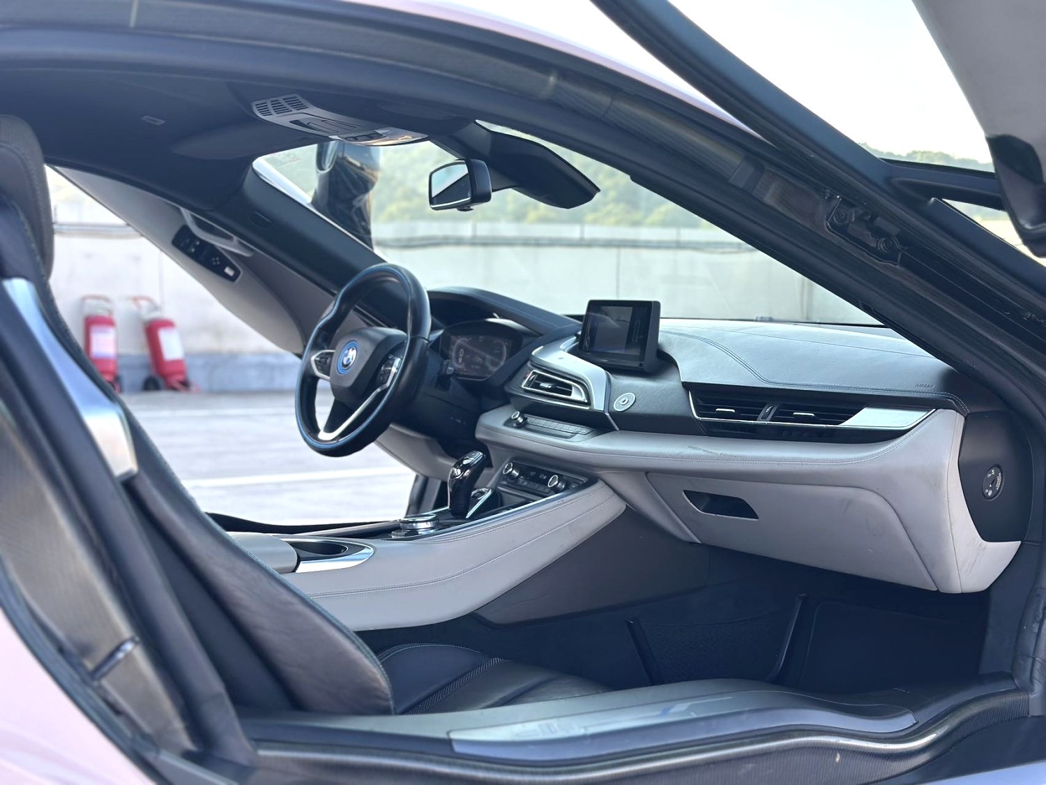 BMW i8 2015 صورة سيارة #6