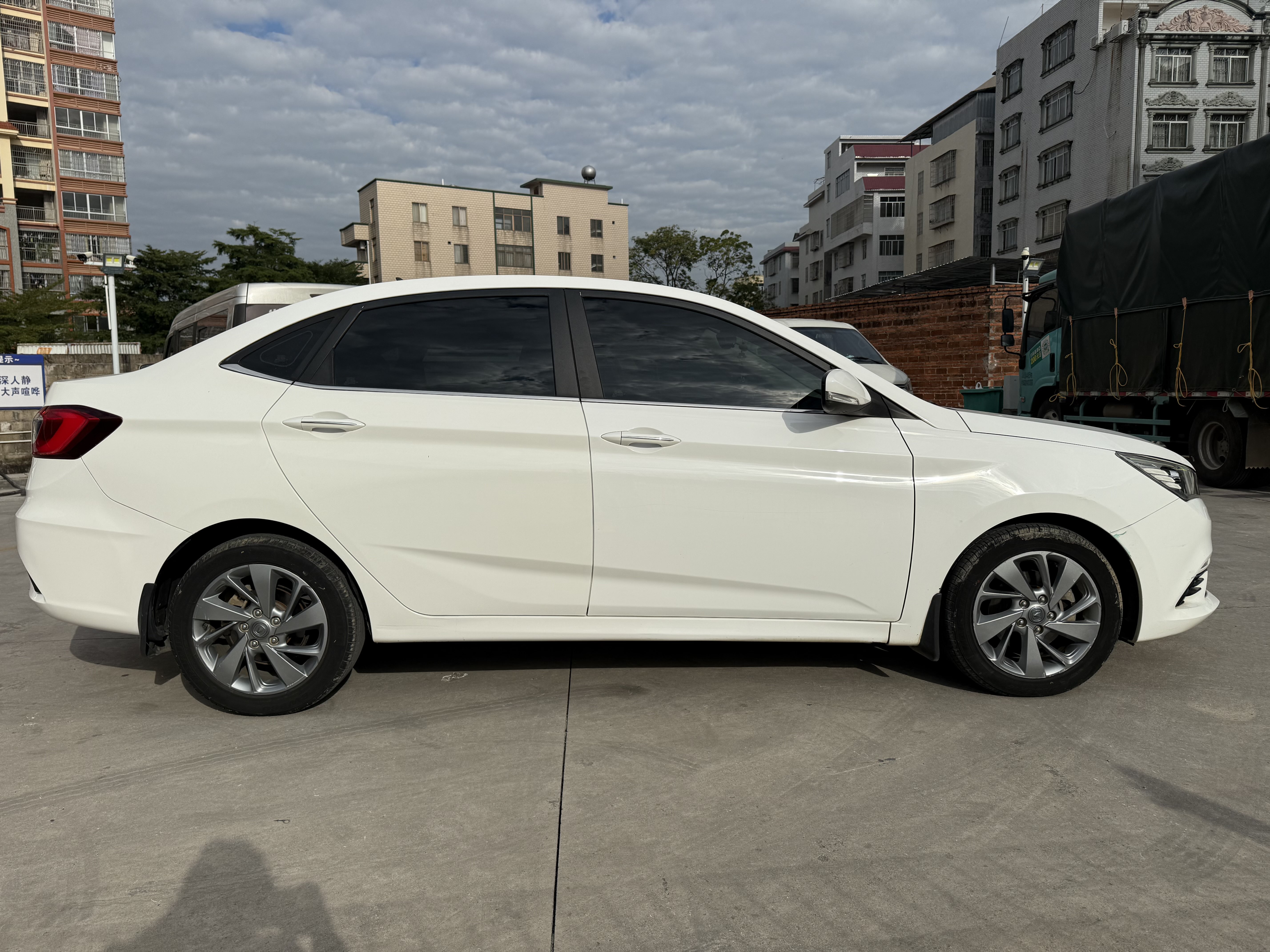 Changan Eado DT 2018 car image #6