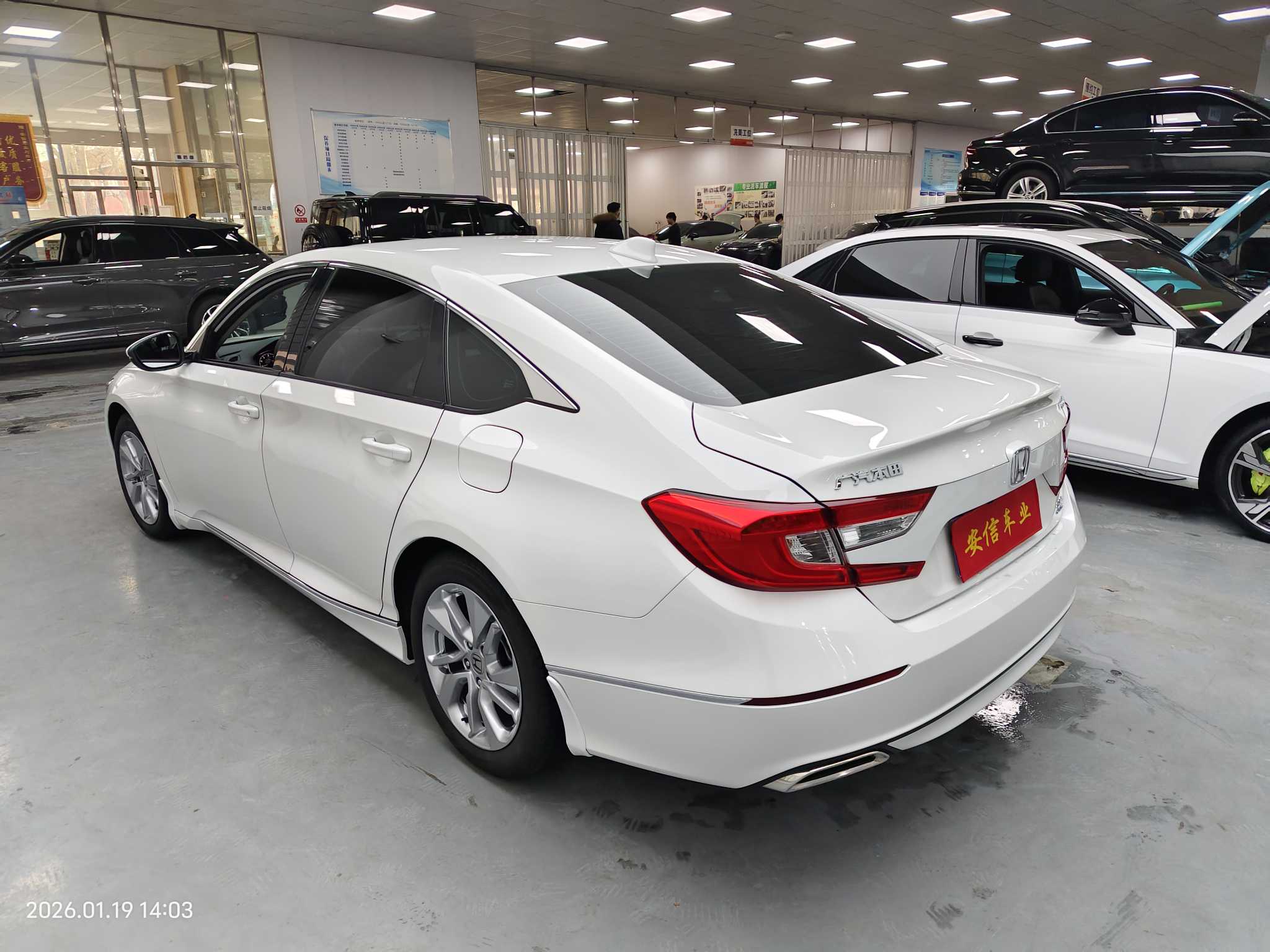 Honda Accord 2018 car image #6