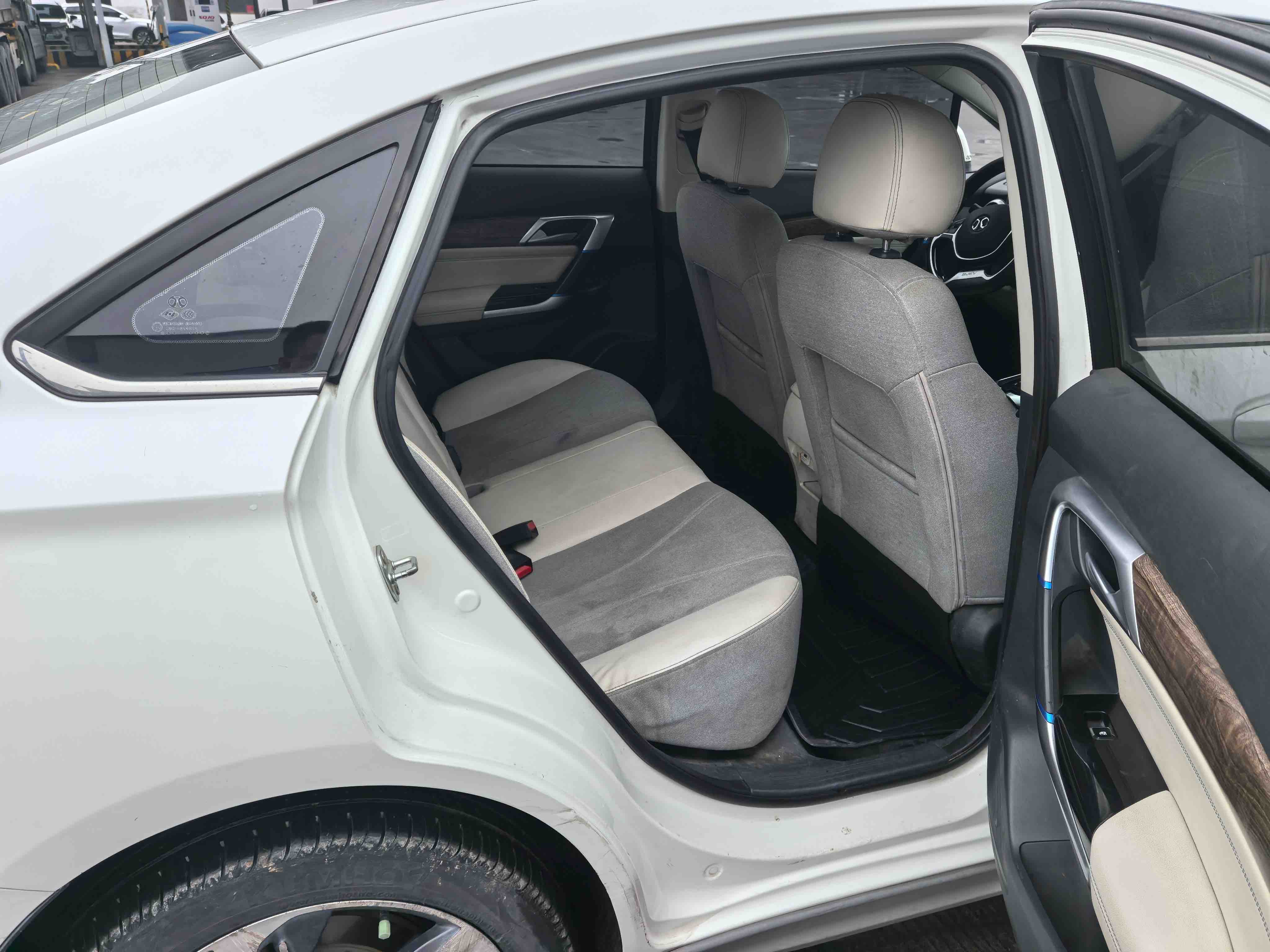 北京汽车 北京EU5 2019 汽车图片 #6