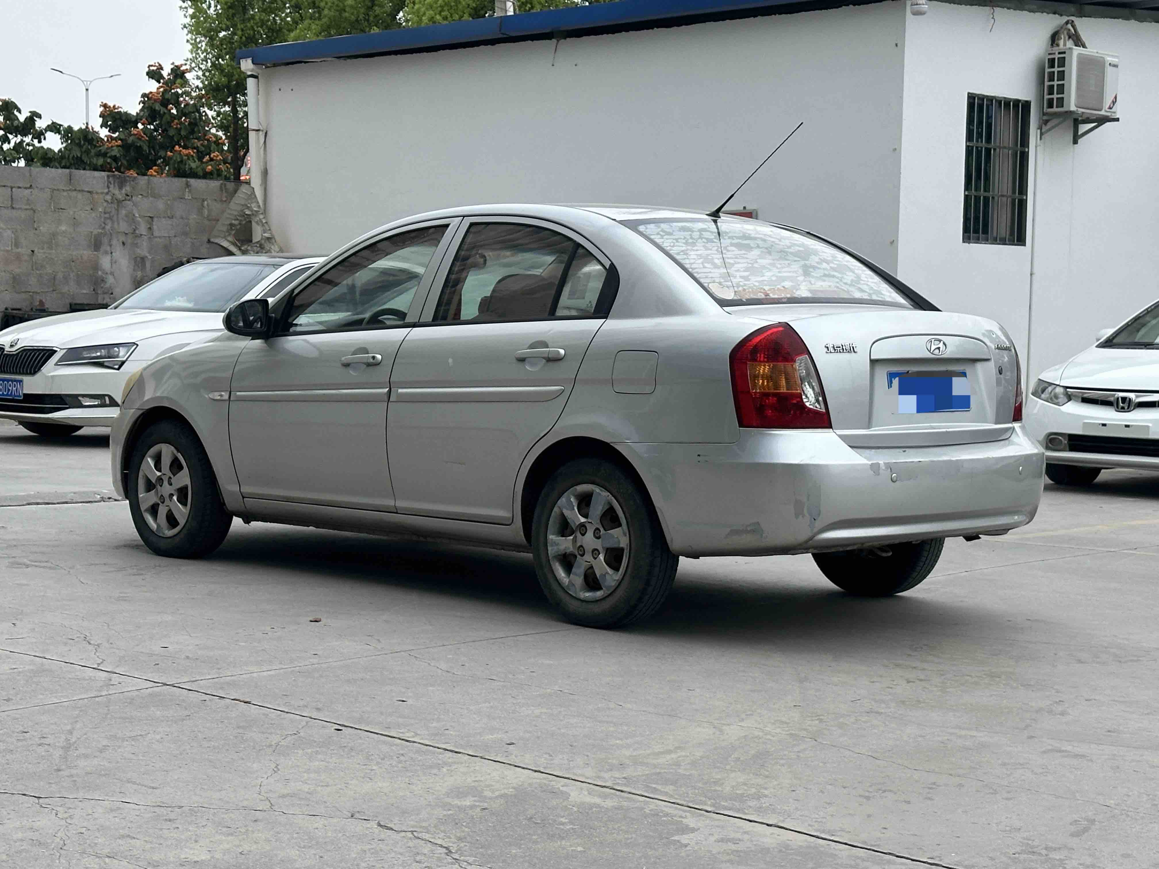 Hyundai Accent 2010 #6 Hyundai Accent 2010 car image #6