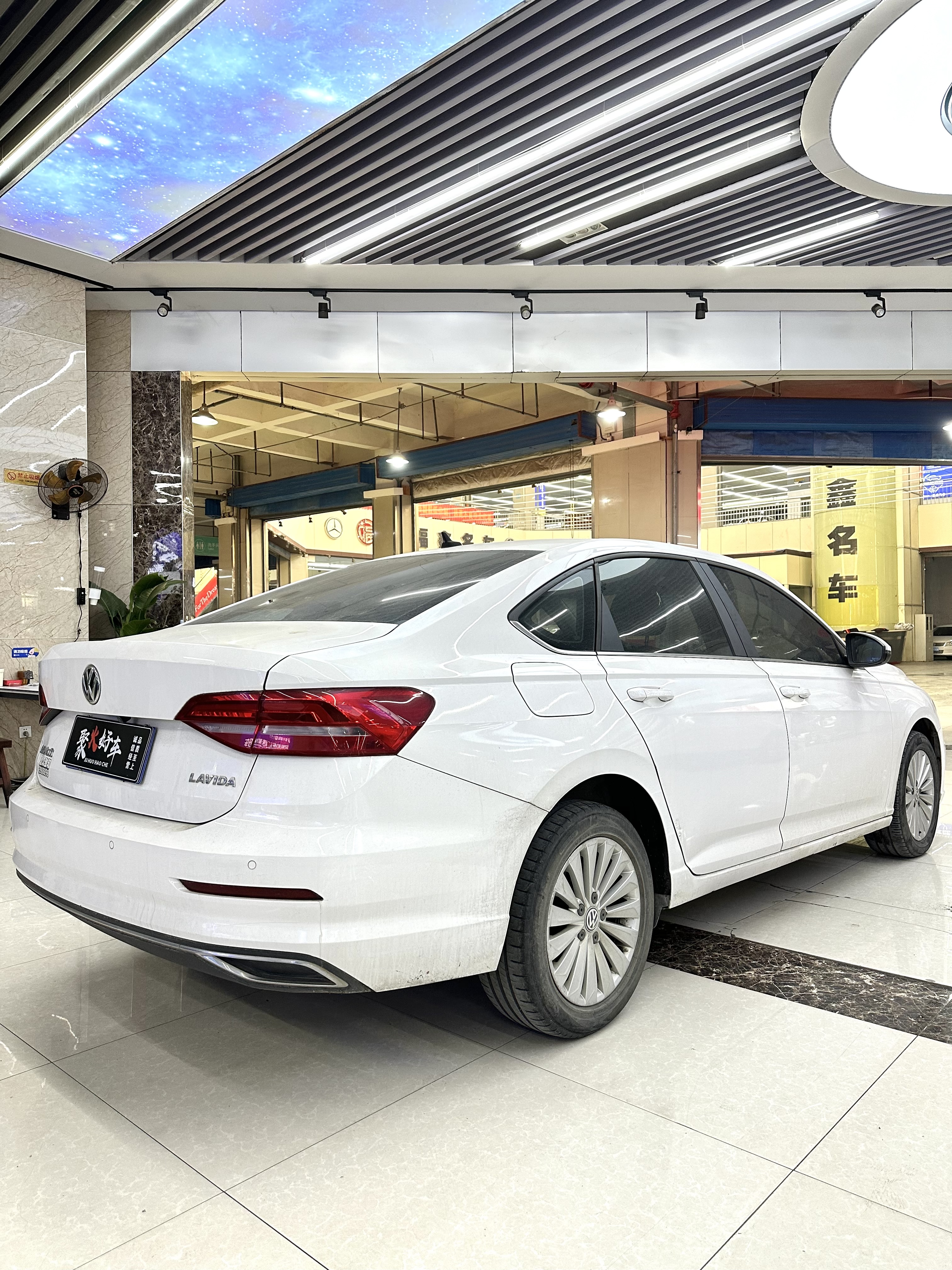 Volkswagen Lavida 2019 car image #6