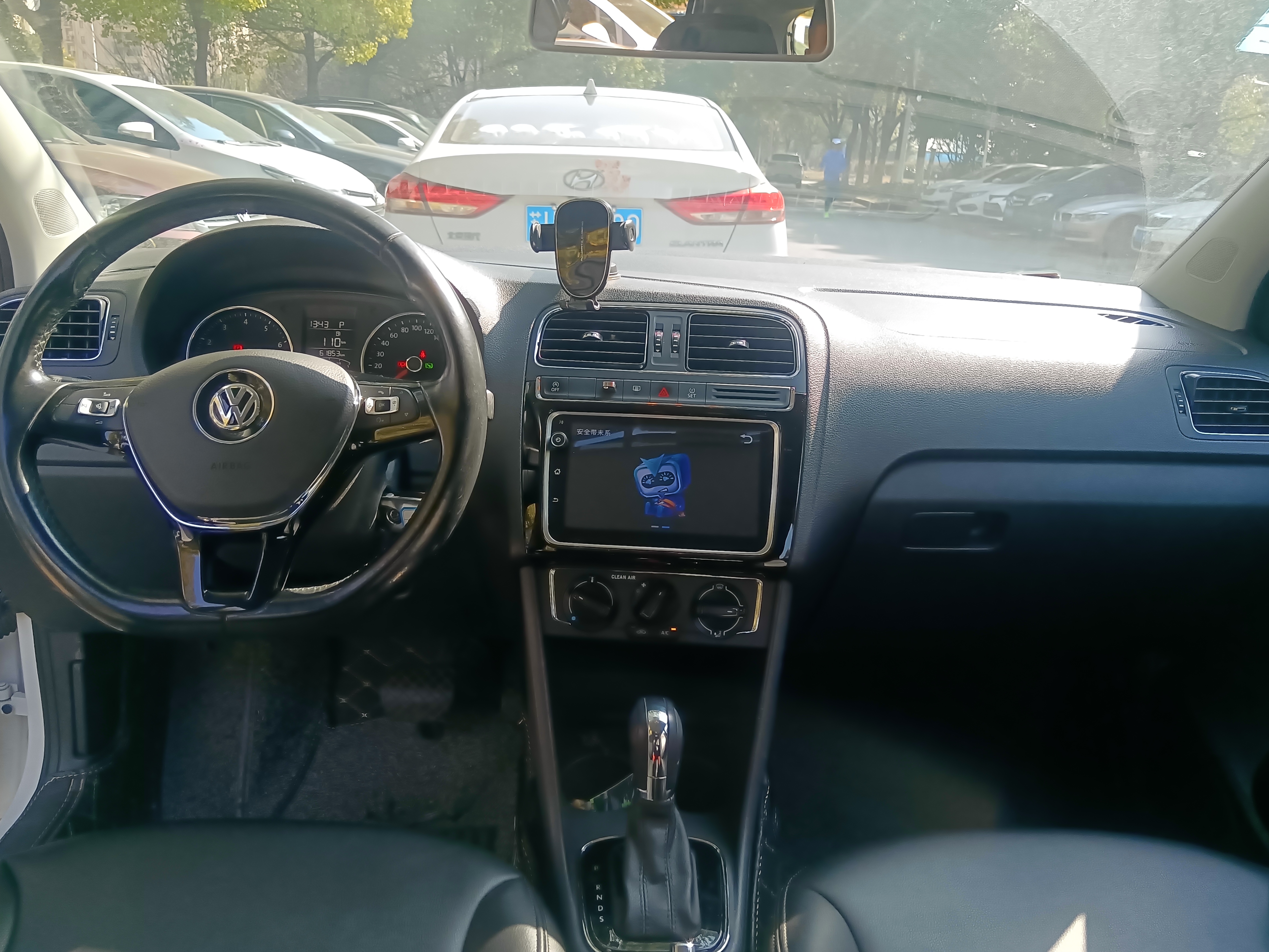 Polo 2019 car image #6