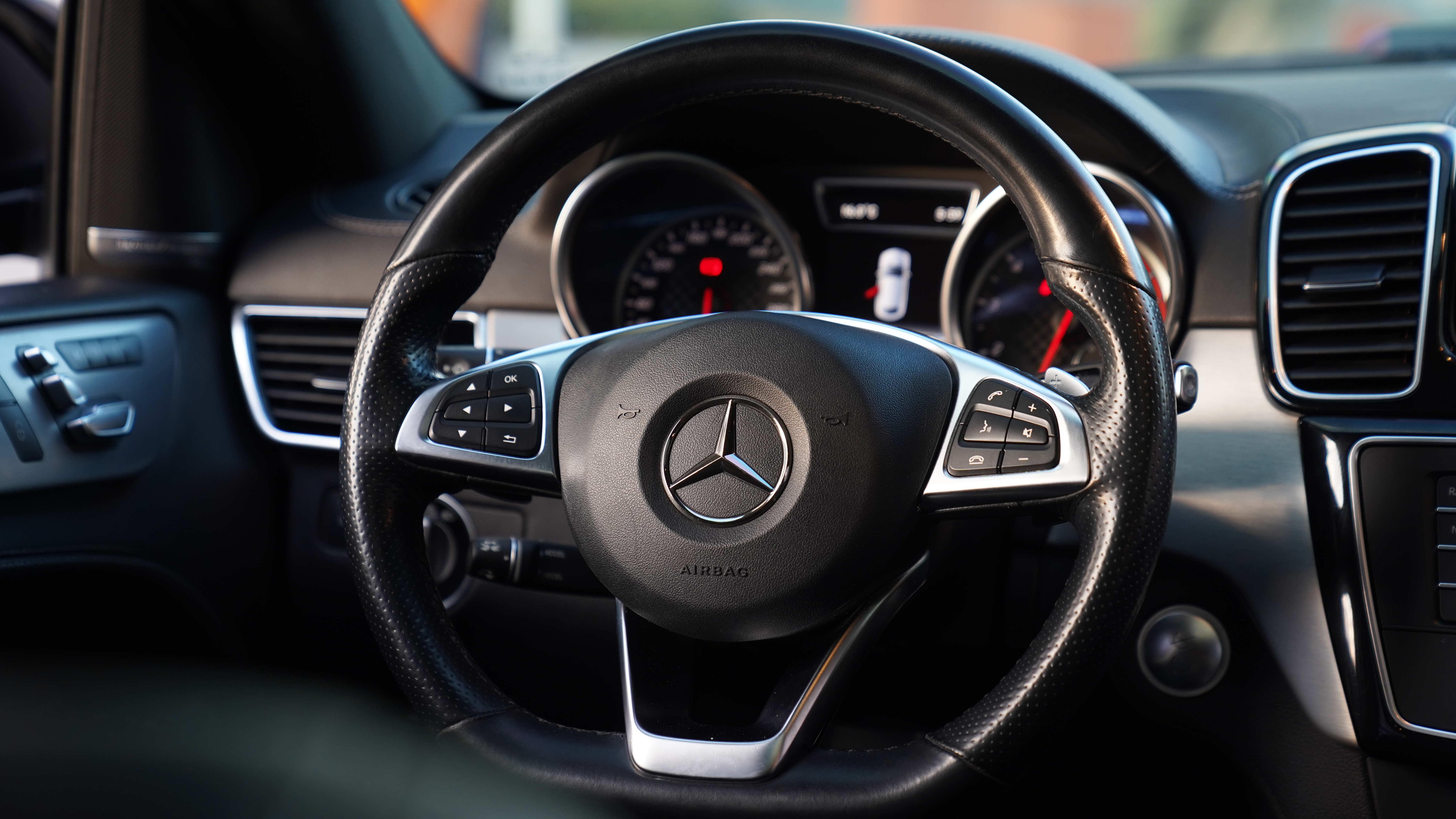 Mercedes-Benz GLE Coupe AMG 2018 car image #6