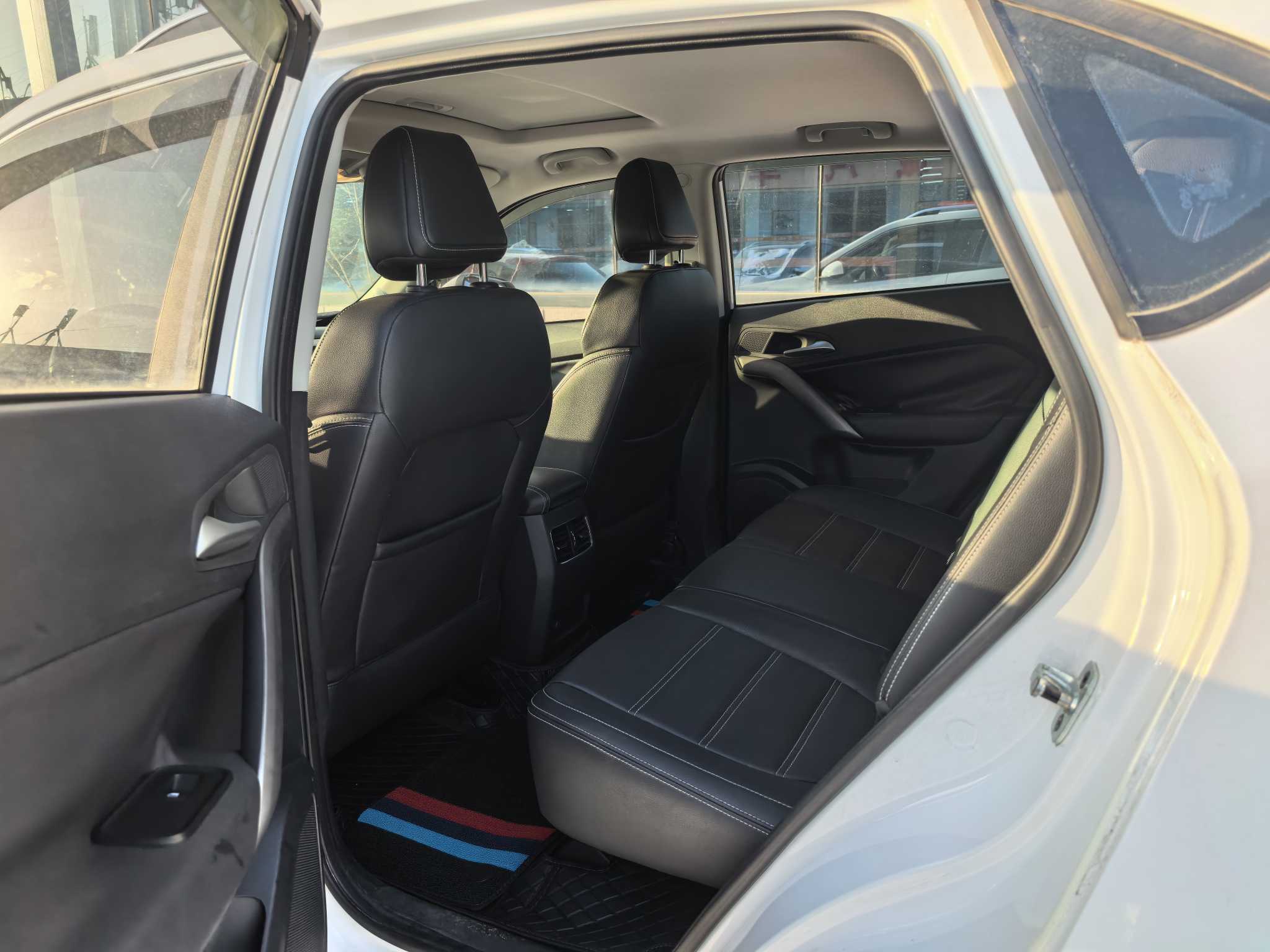 MG GS 2017 car image #6