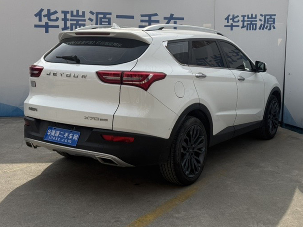 X70 2019 car image #6