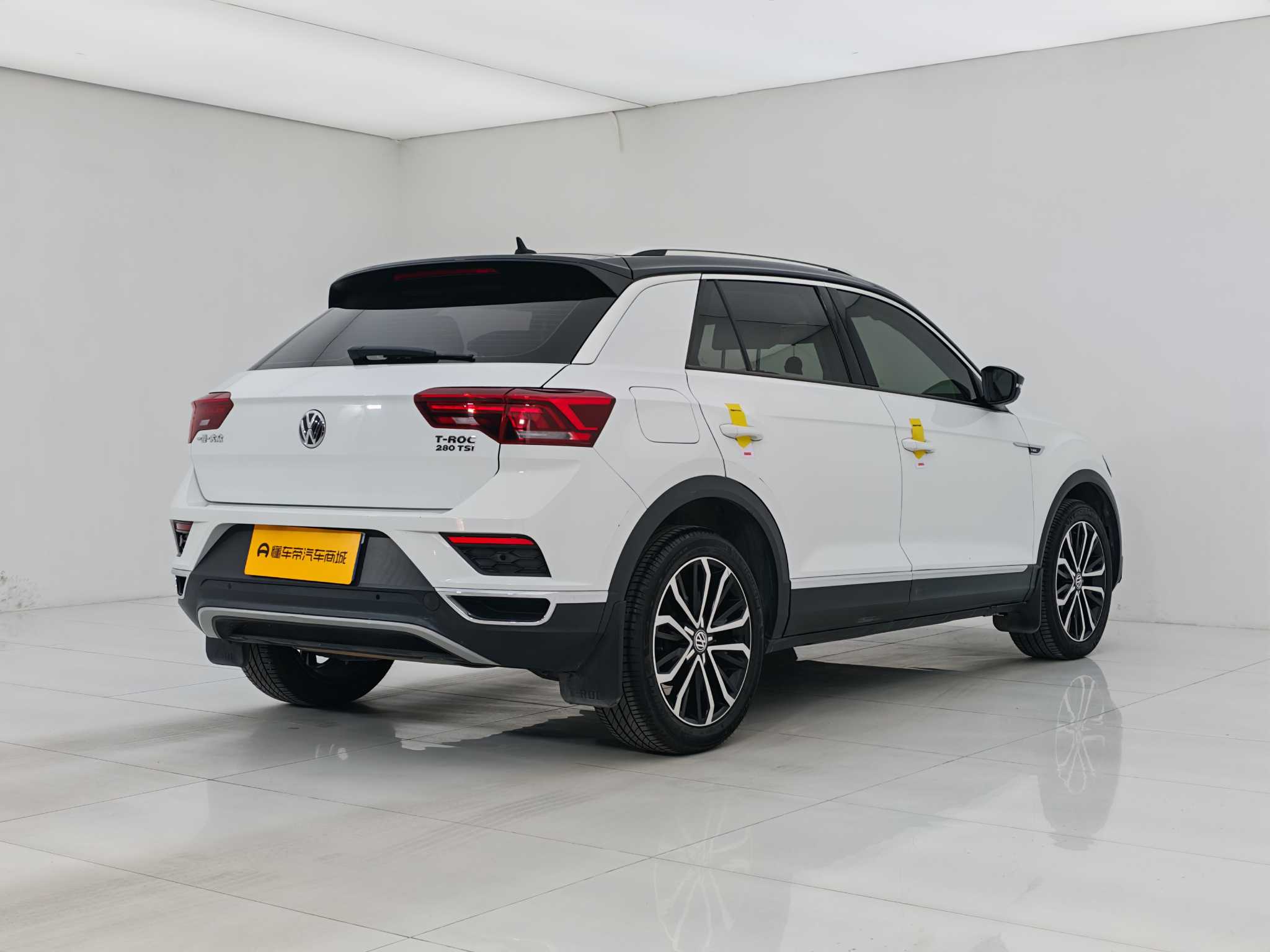 Volkswagen T-Roc 2019 #6 Volkswagen T-Roc 2019 car image #6