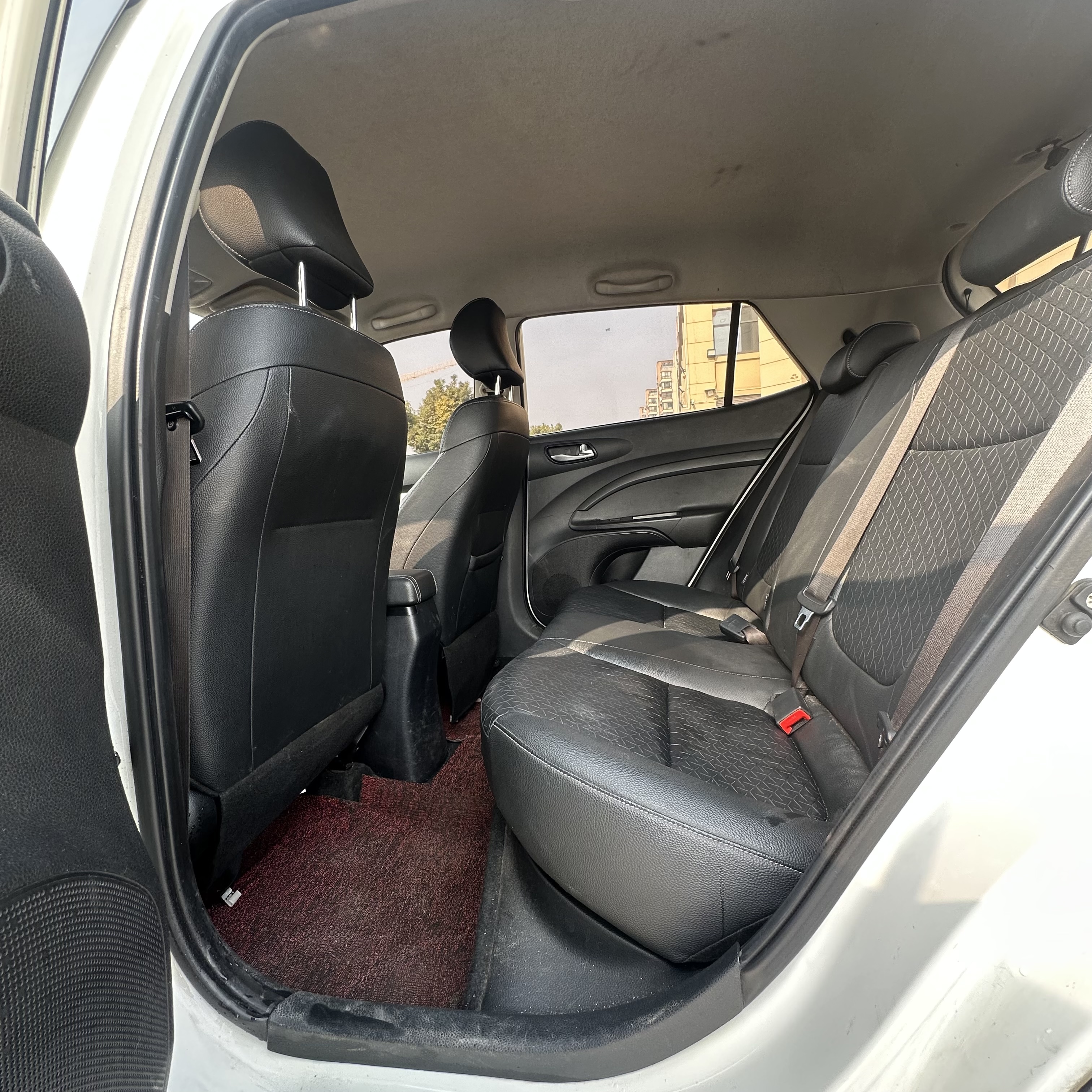 Kia KX1 2019 car image #6