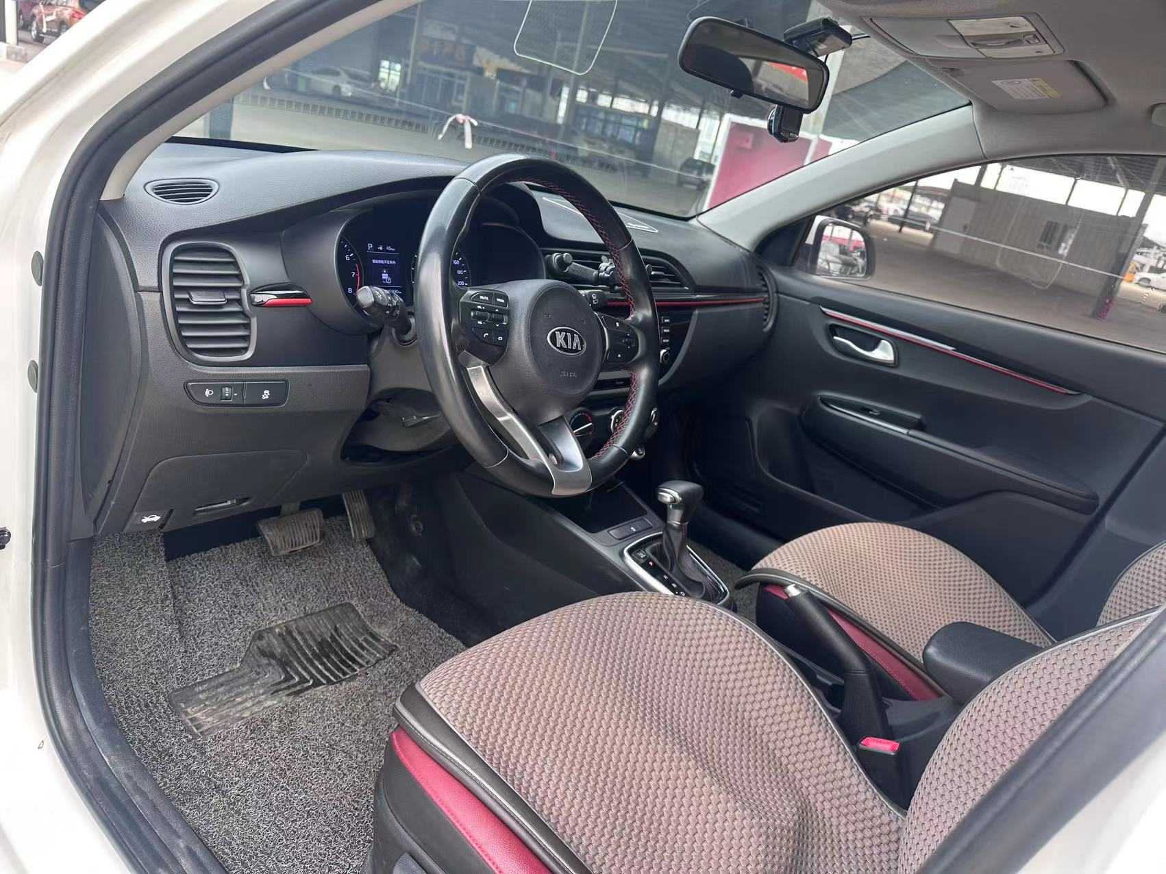 Kia Rio Cross 2018 صورة سيارة #6