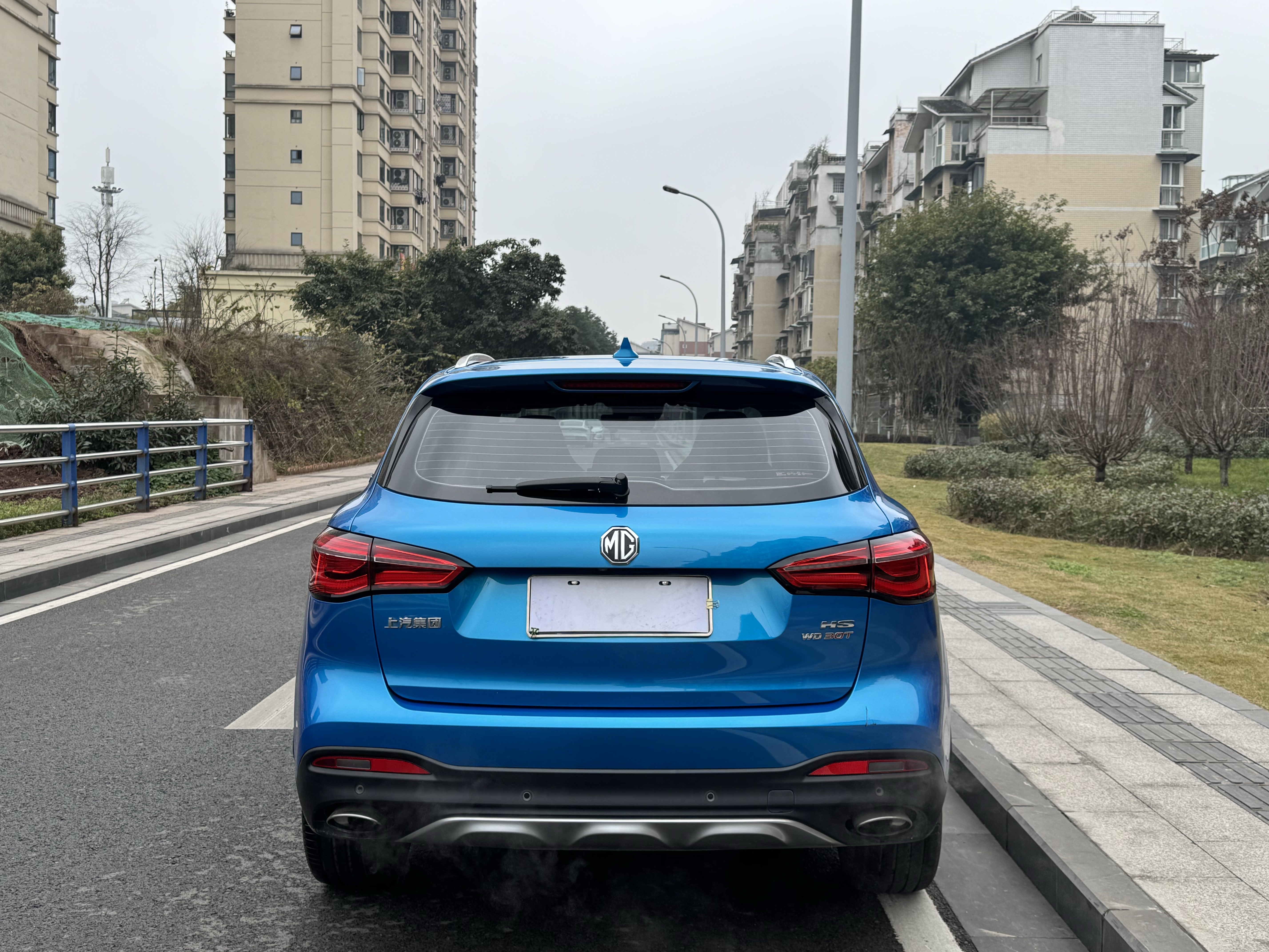 MG HS 2018 car image #6