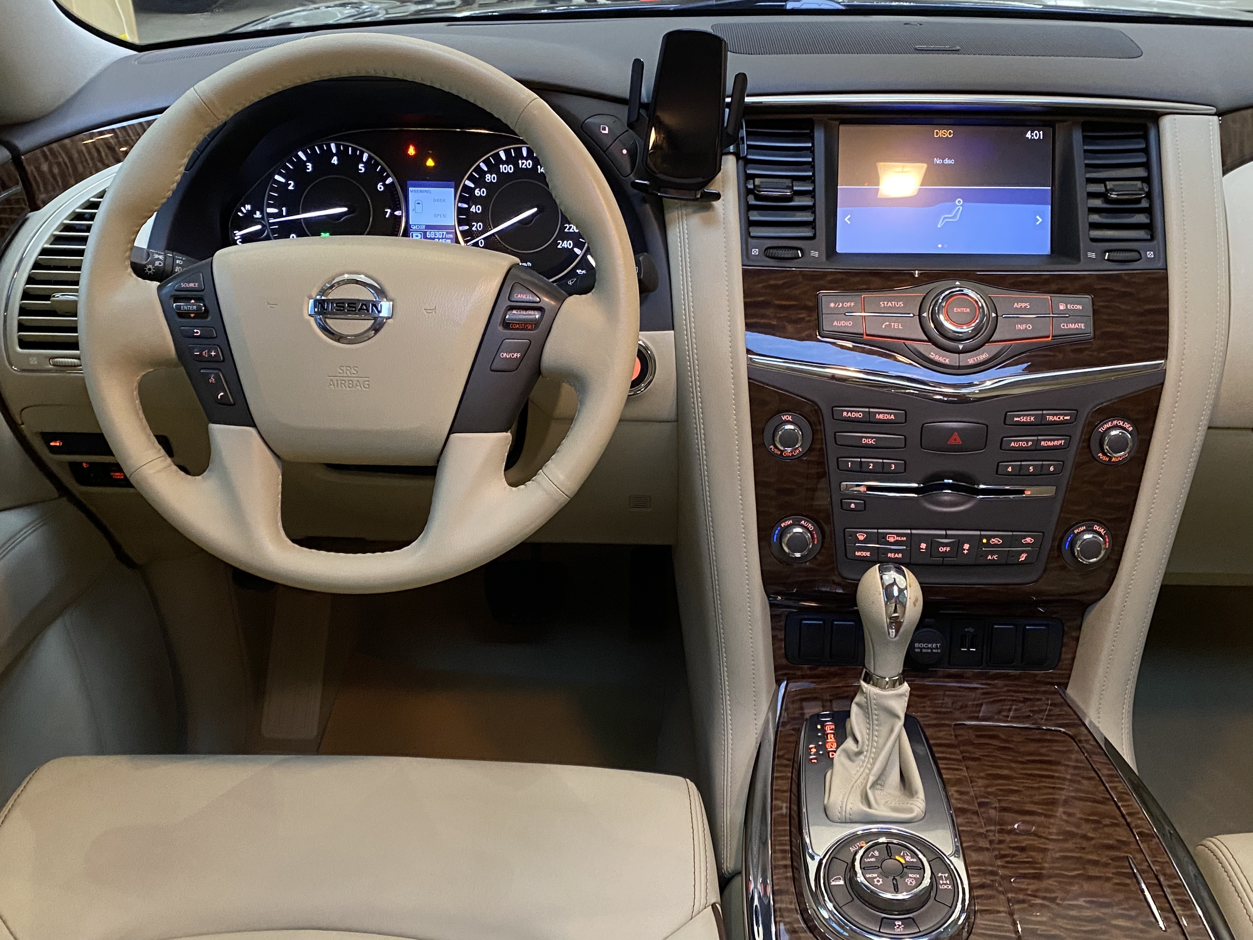 Nissan 2019 #6 Nissan 2019 car image #6
