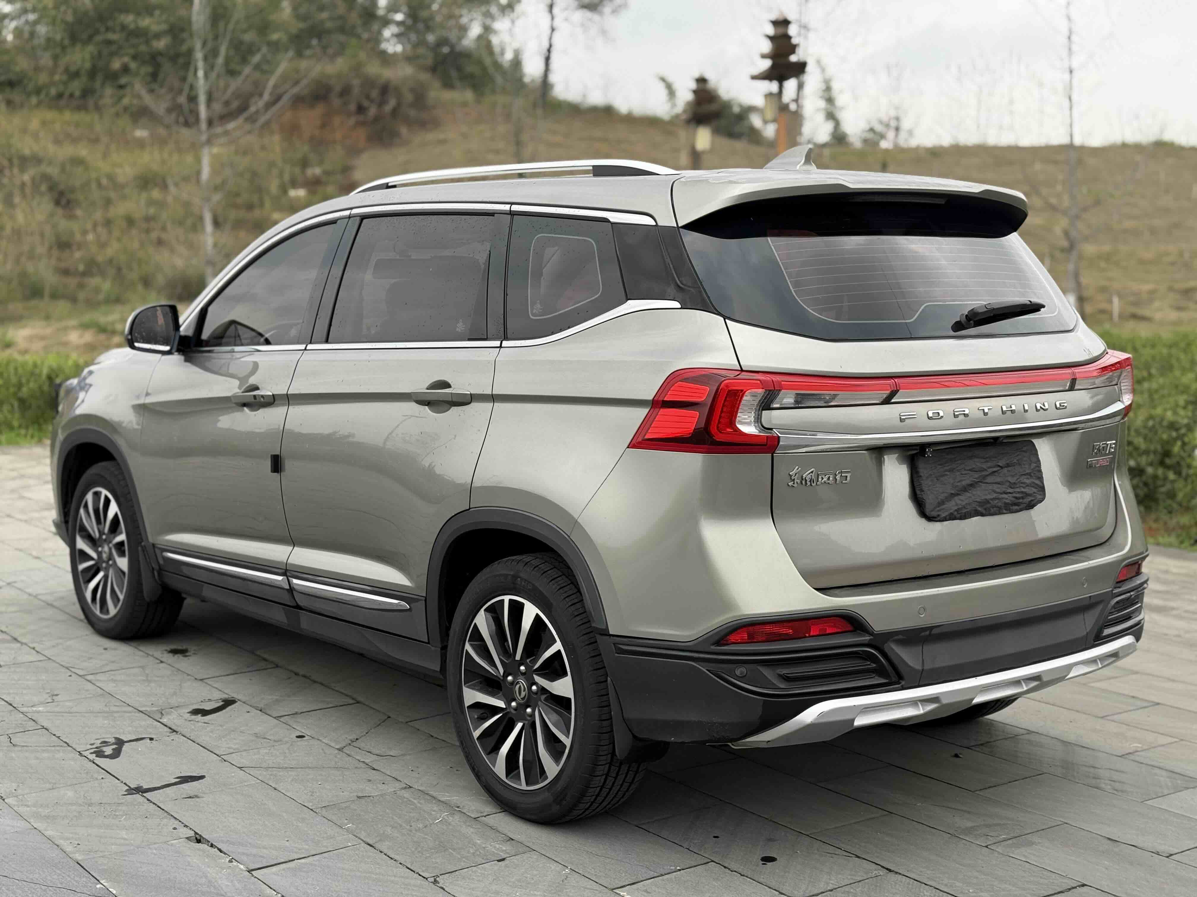 T5 2019 car image #6
