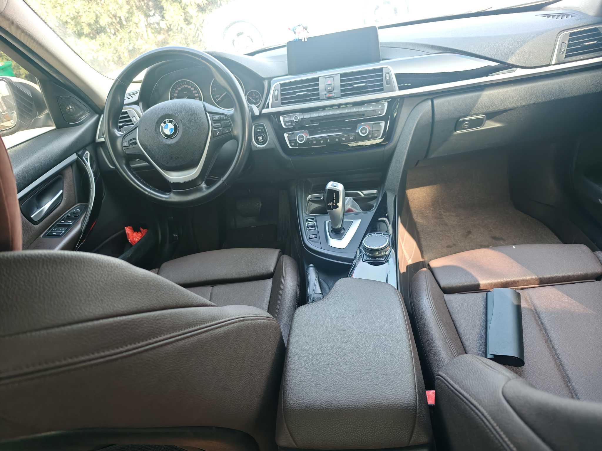 BMW 3 Series 2019 #6 BMW 3 Series 2019 car image #6