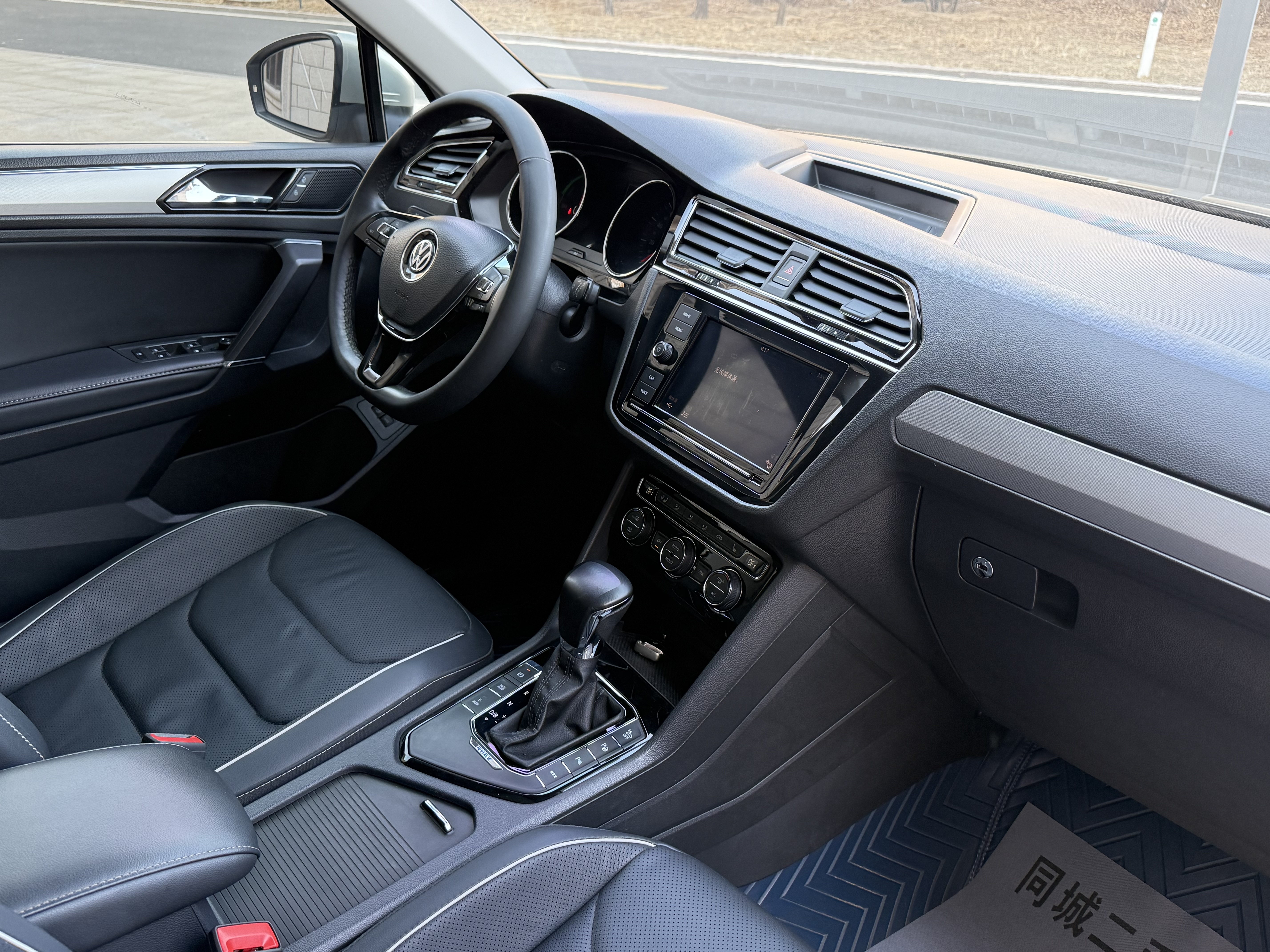 Volkswagen Tiguan L New Energy 2019 изображение автомобиля #6