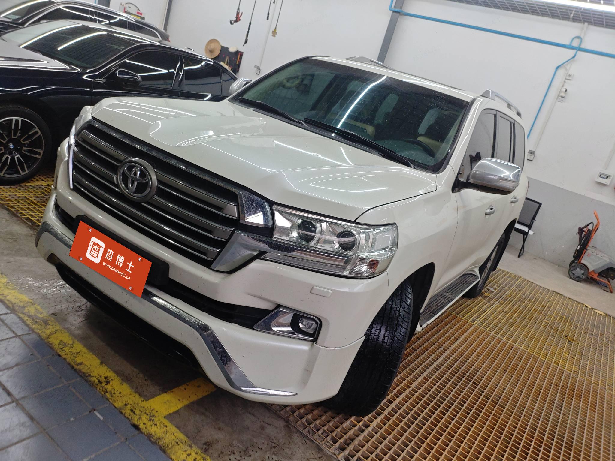 Toyota Land Cruiser 2017 immagine di auto #6