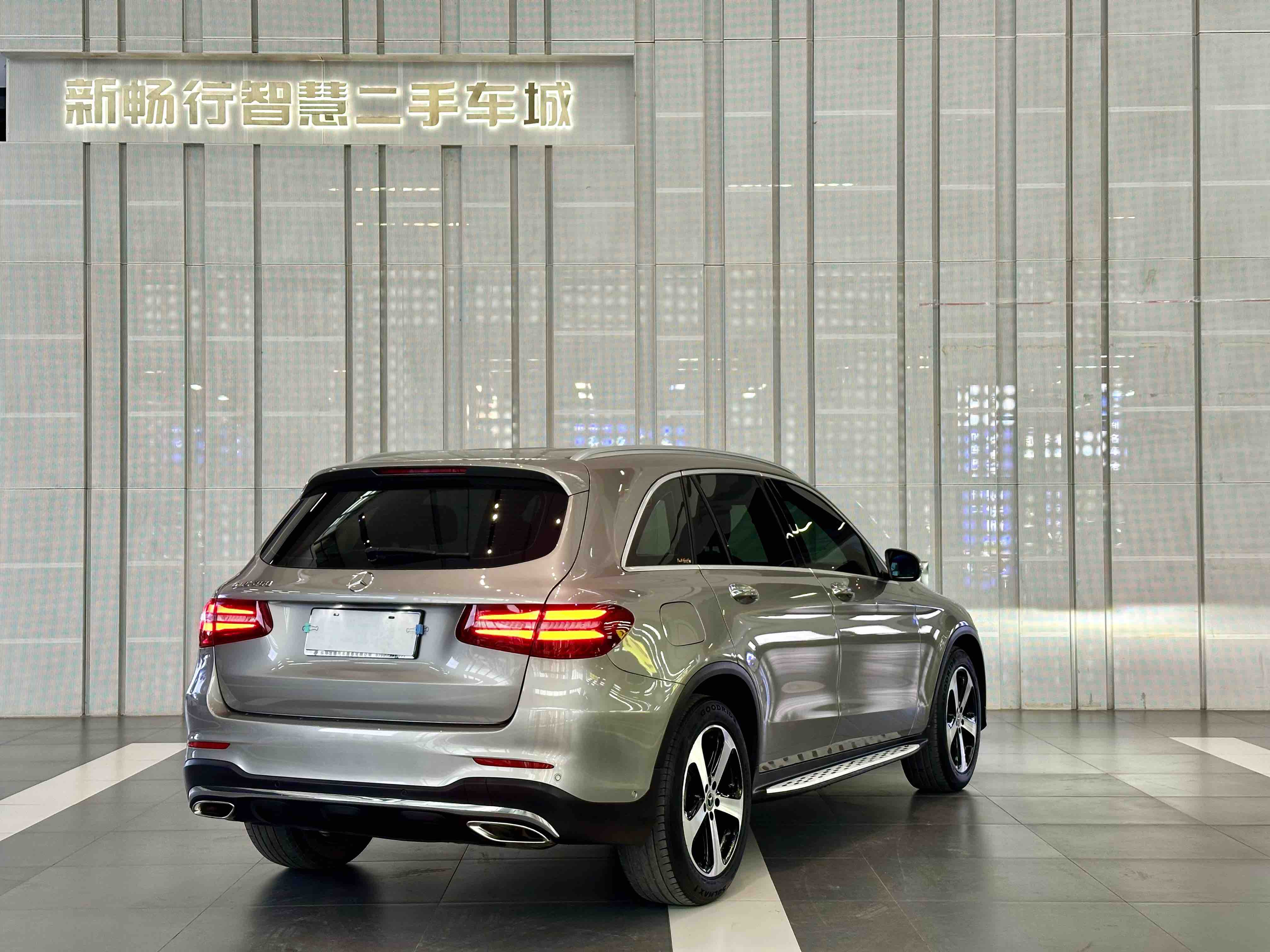 奔驰 奔驰GLC 2018 汽车图片 #6