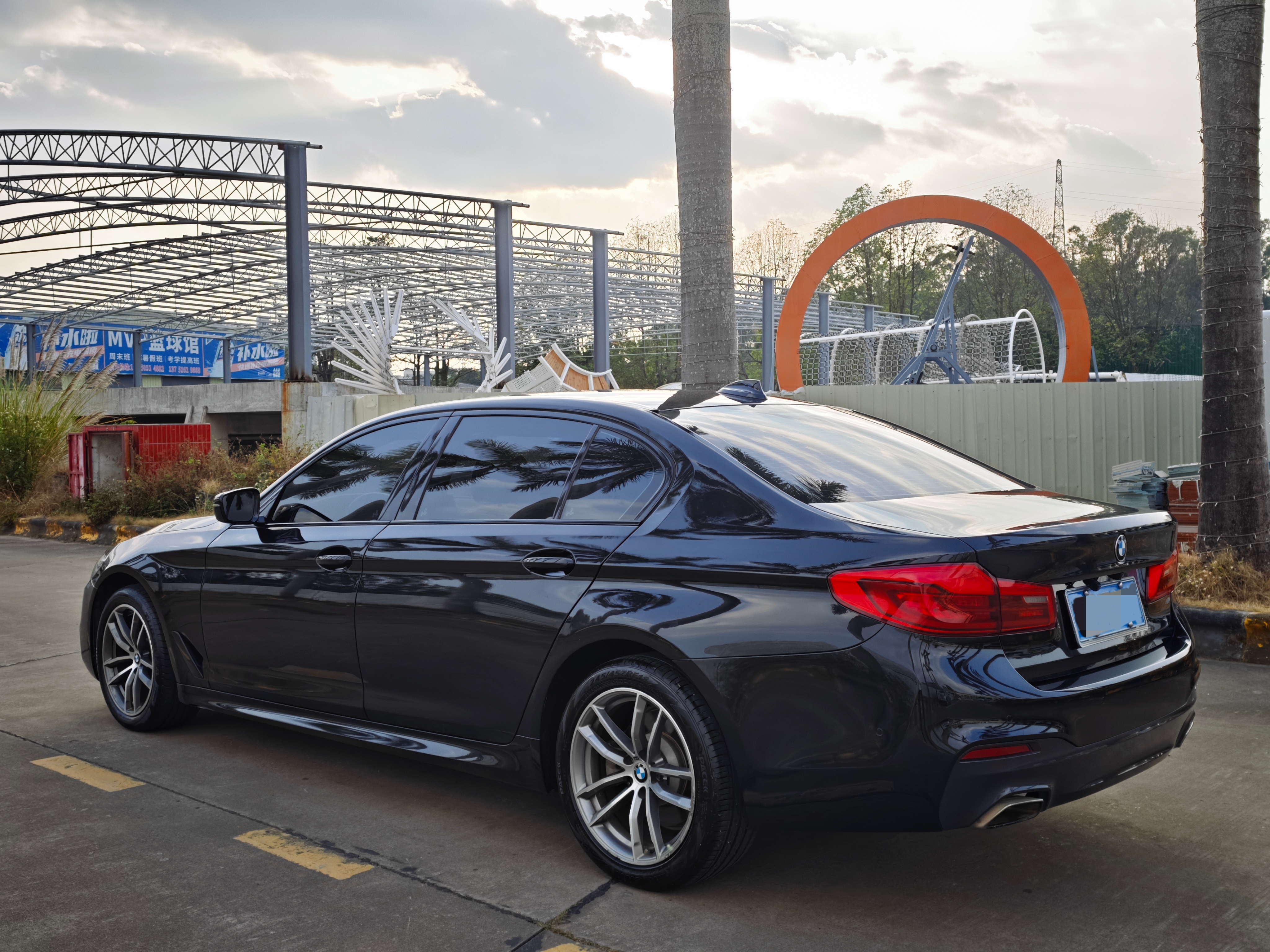 BMW 5 Series 2019 car image #6