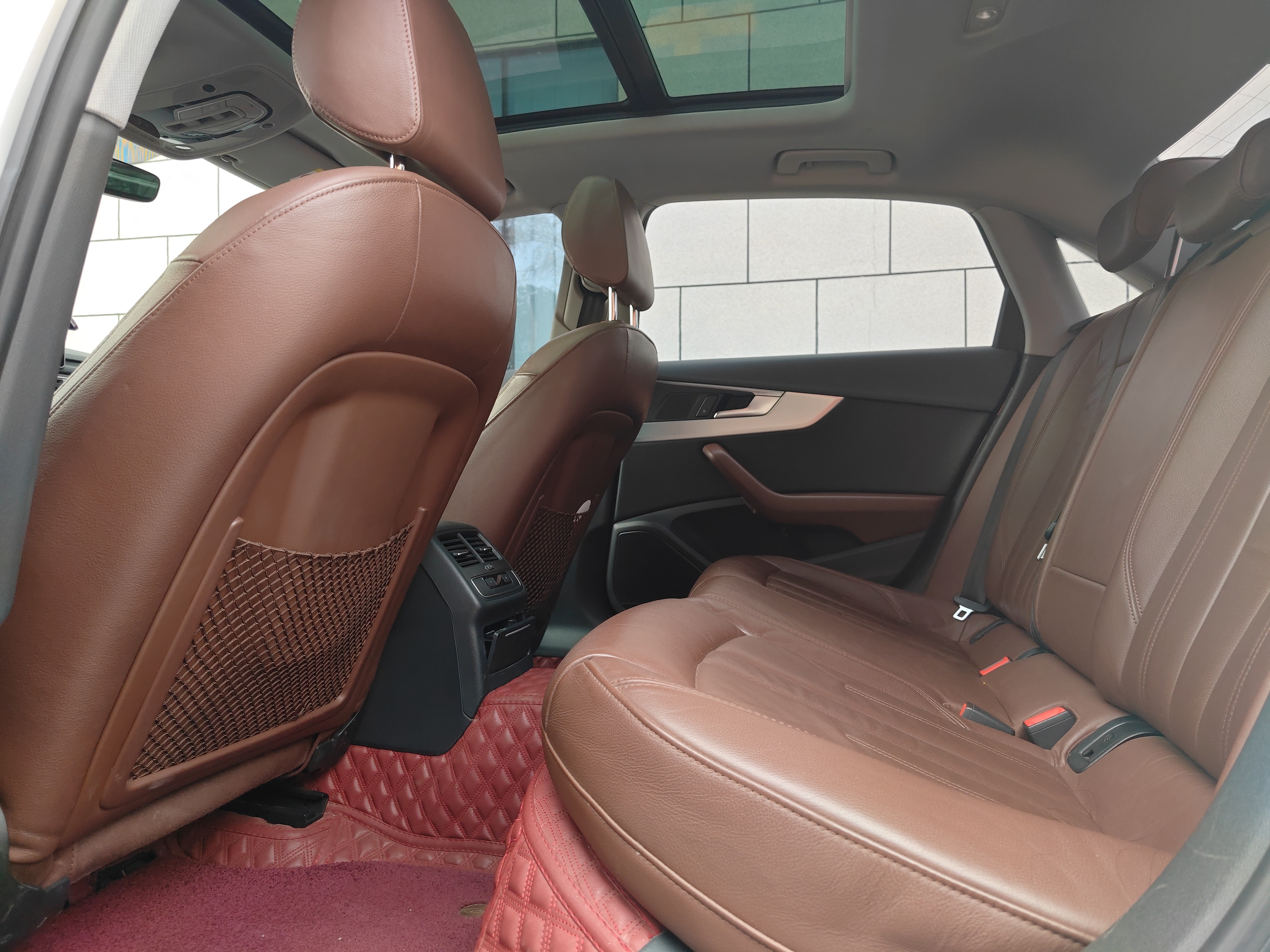 Audi A4L 2019 car image #6