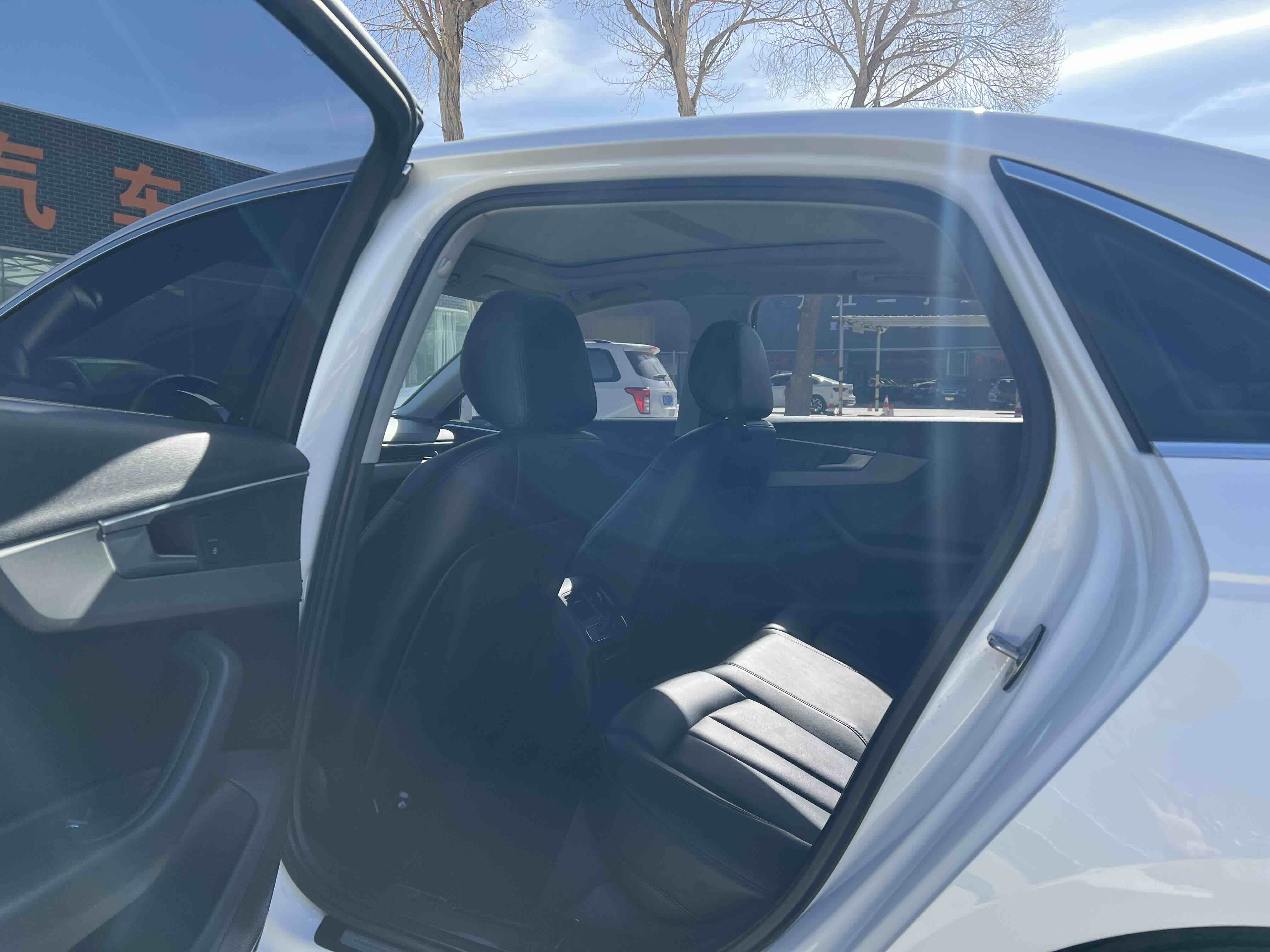 Audi A4L 2019 #6 Audi A4L 2019 car image #6