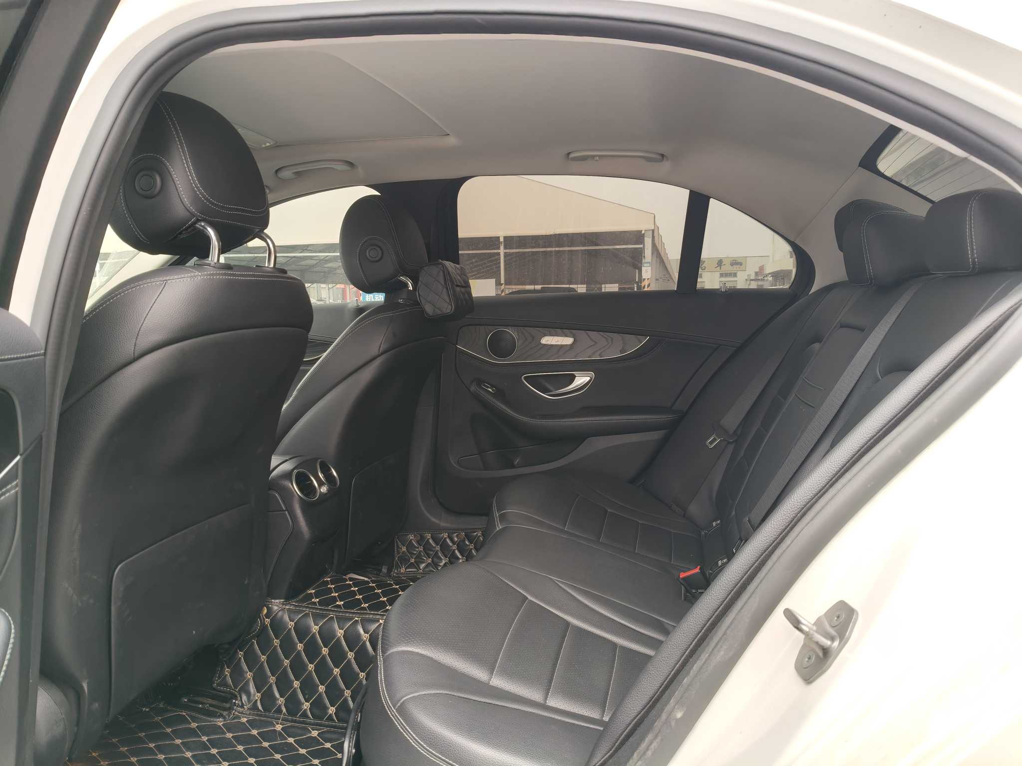 Mercedes-Benz C Class 2018 car image #6