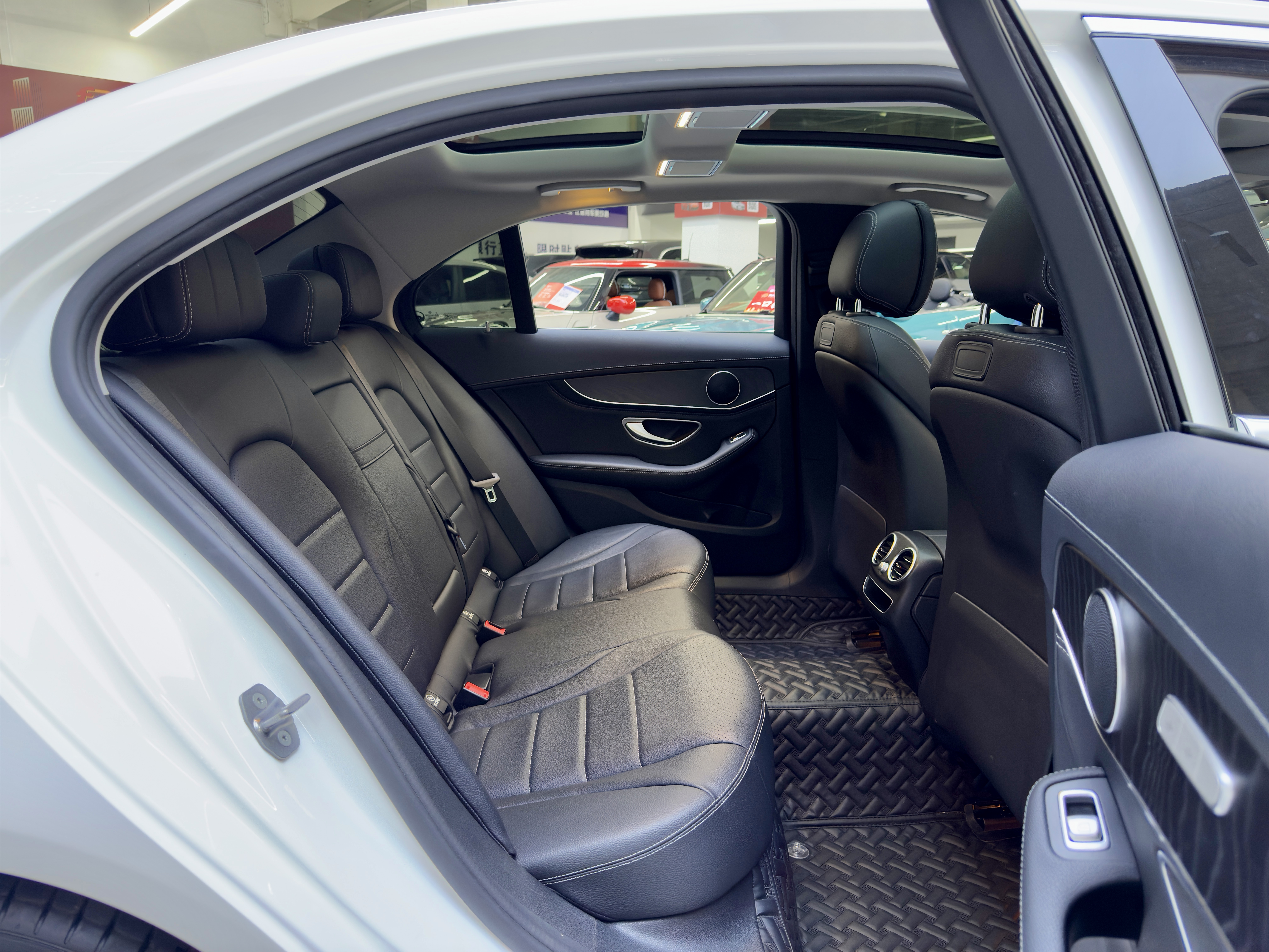 Mercedes-Benz C Class 2018 #6 Mercedes-Benz C Class 2018 car image #6