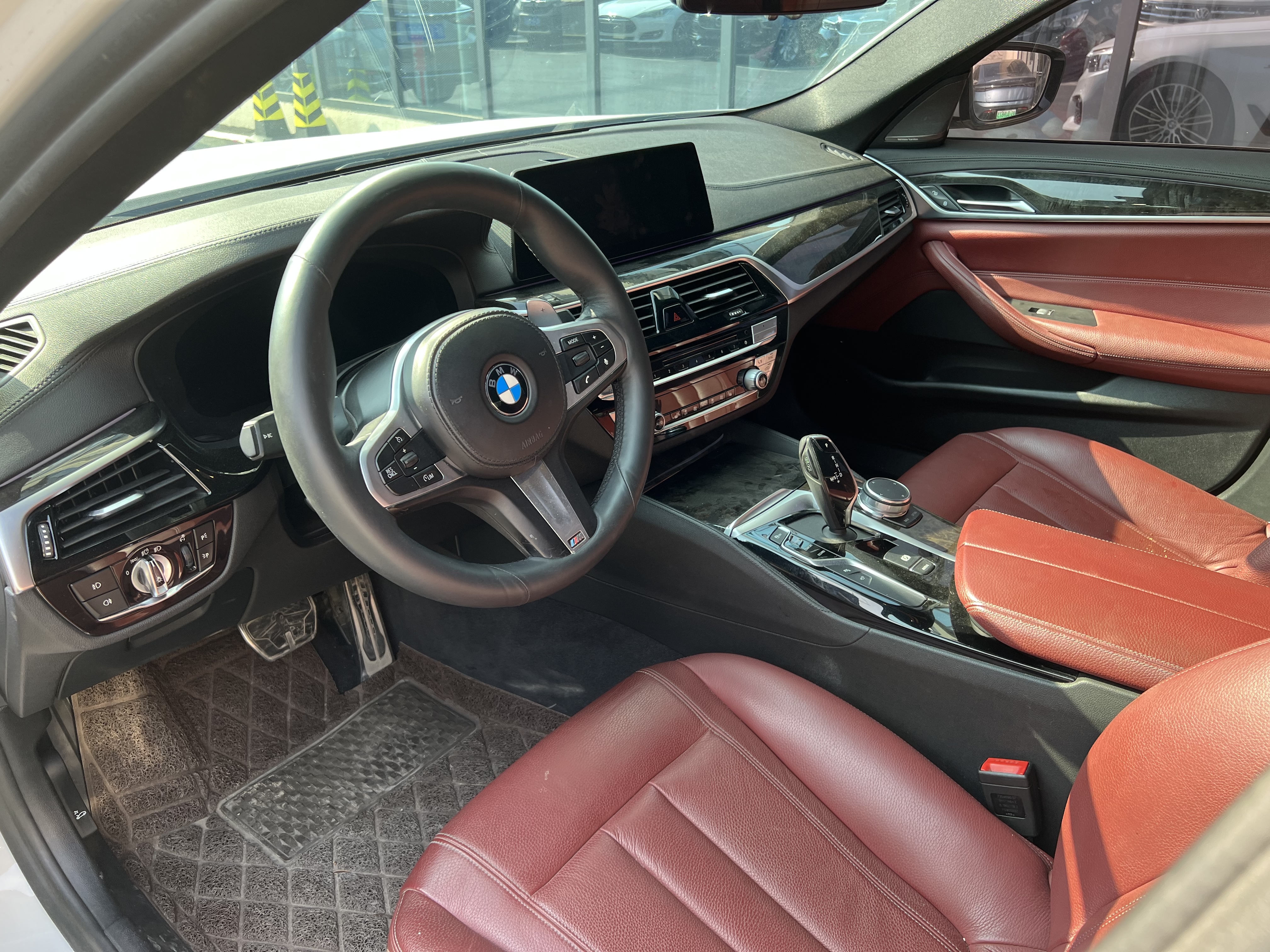 BMW 5 Series 2019 car image #6