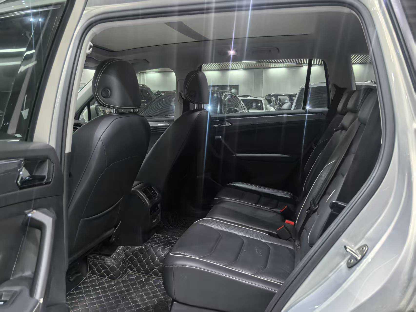 Volkswagen Tiguan L 2019 #6 Volkswagen Tiguan L 2019 car image #6