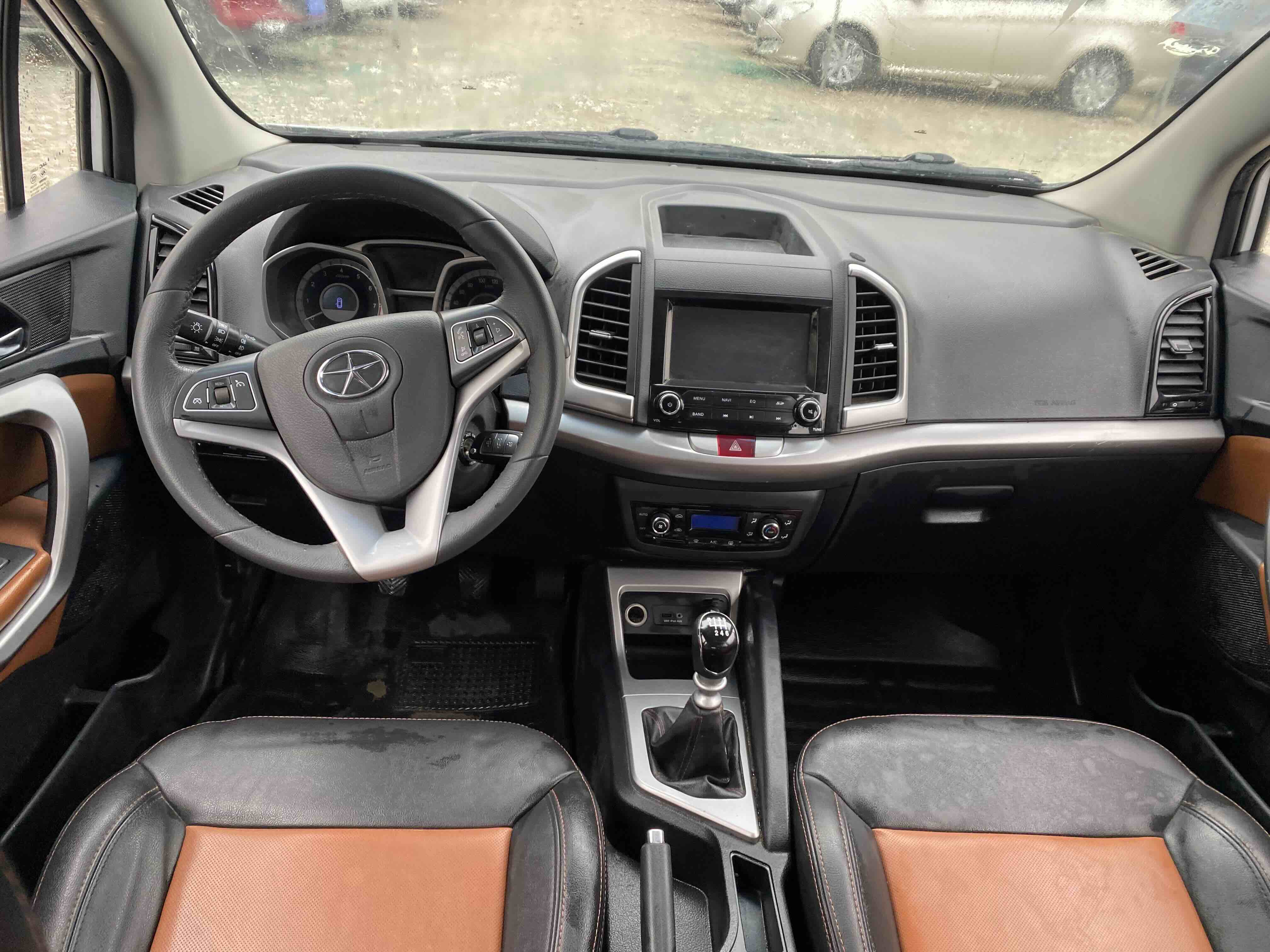 JAC 2014 #6 JAC 2014 car image #6