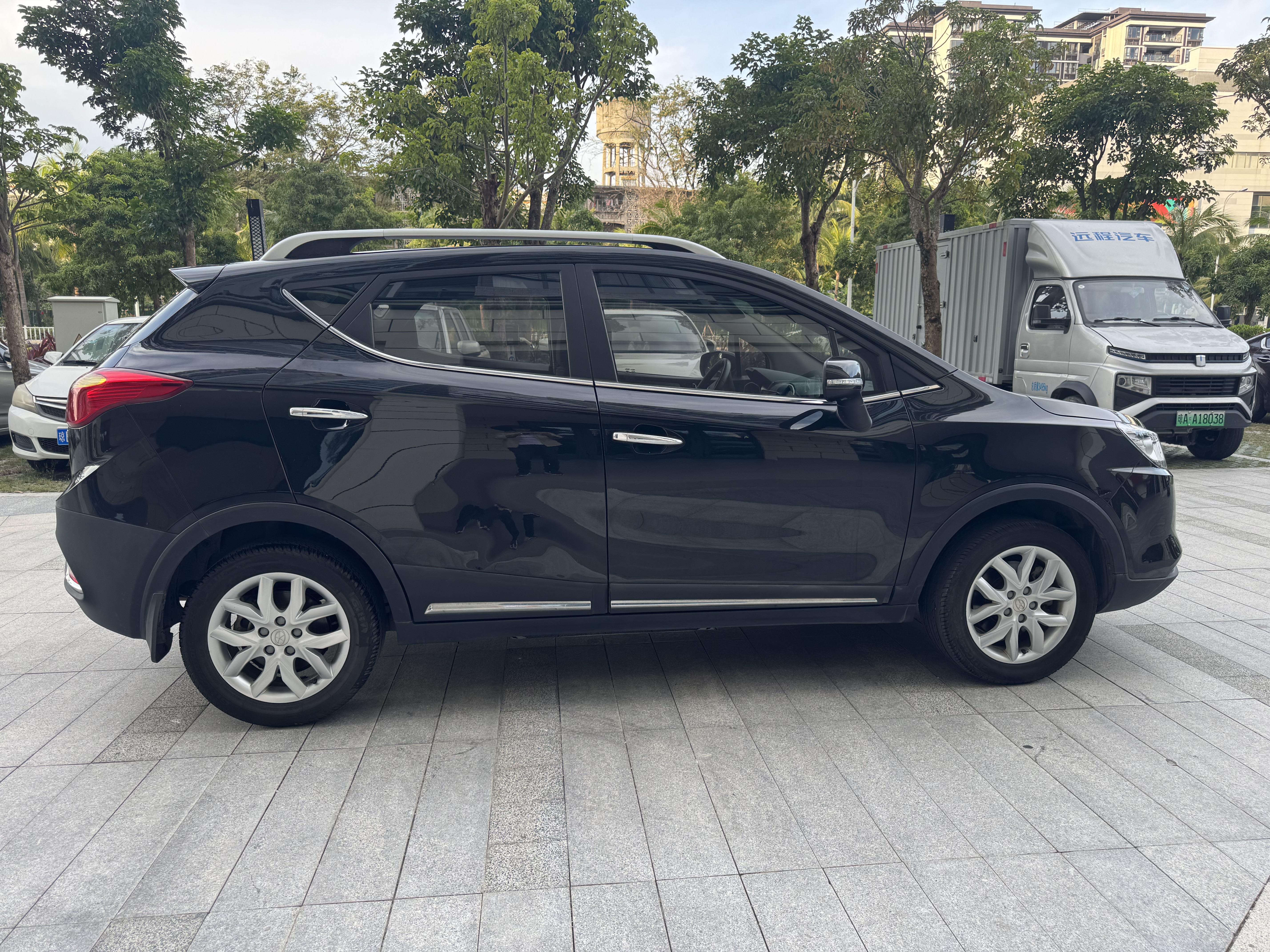 JAC 2015 #6 JAC 2015 car image #6